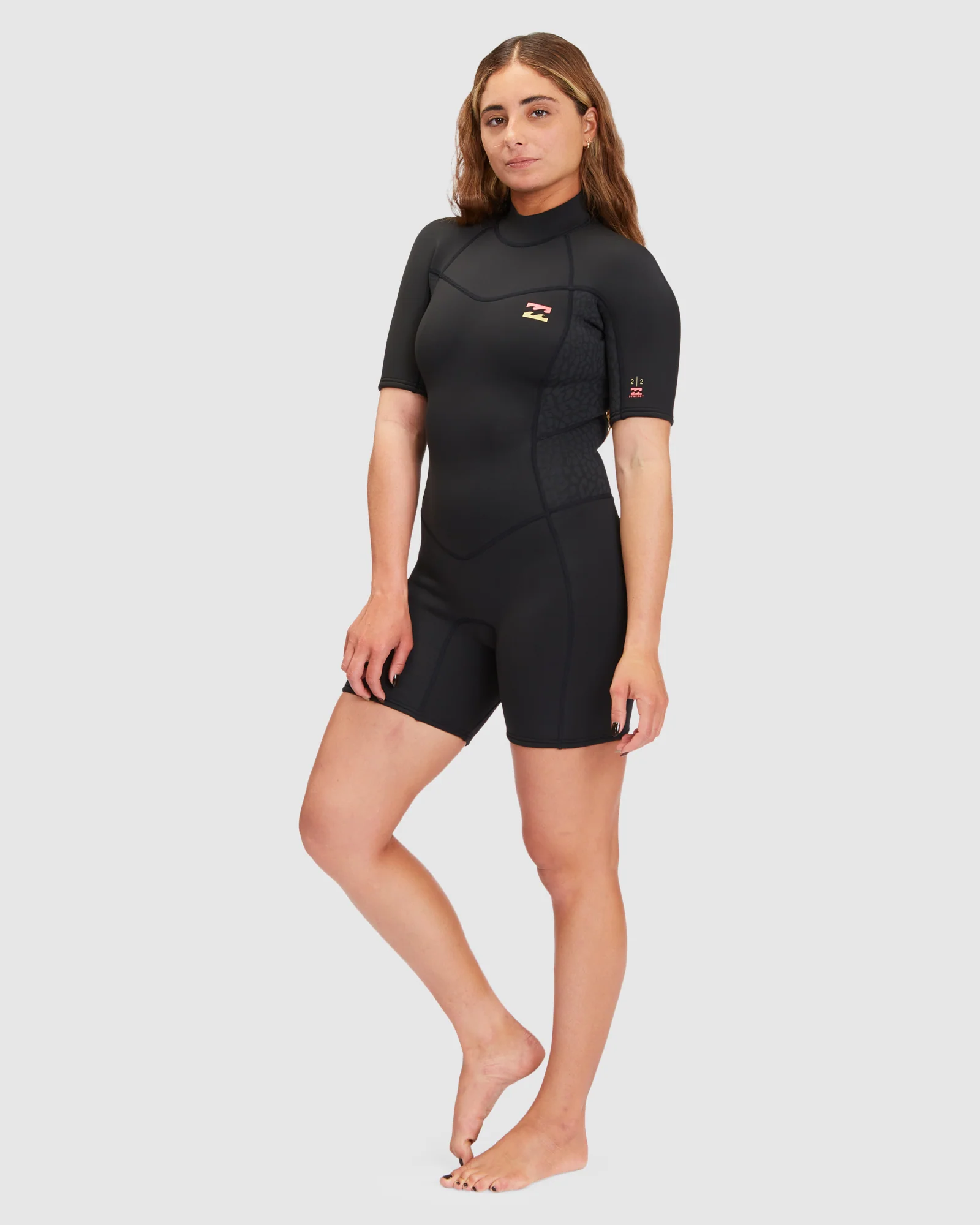 Womens 2/2mm Synergy Back Zip Springsuit - Image 2