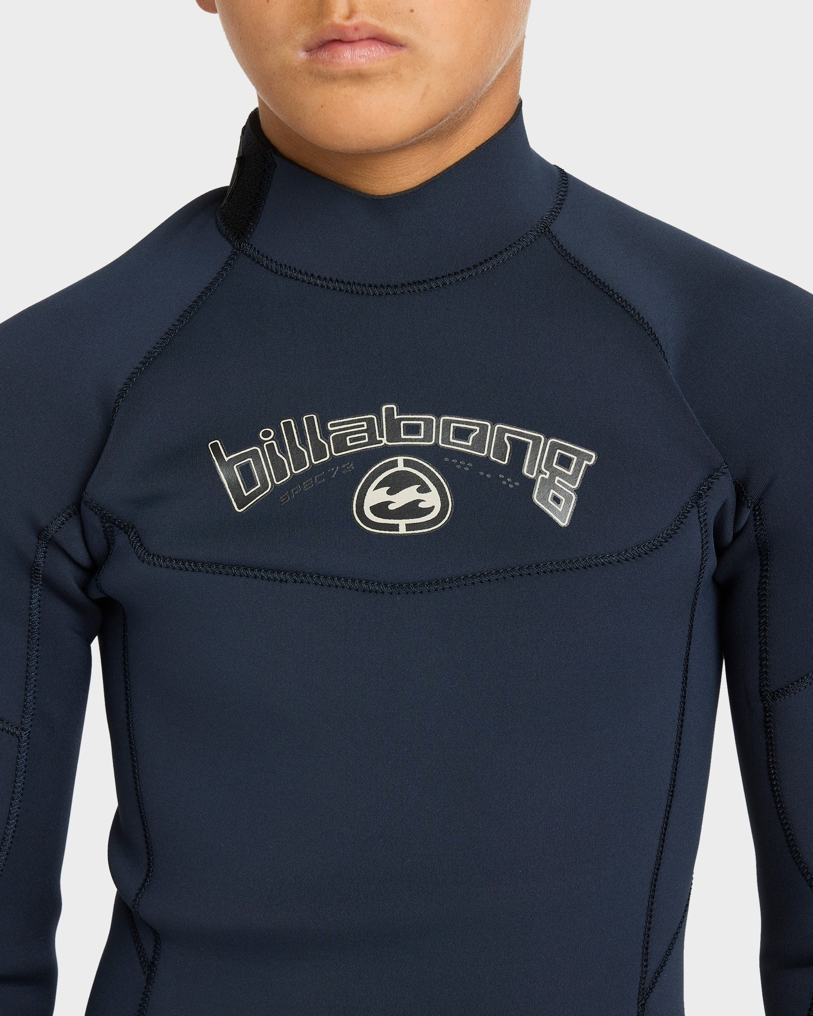 Boys 8-16 3/2mm Absolute Back Zip GBS Steamer Wetsuit - Image 4