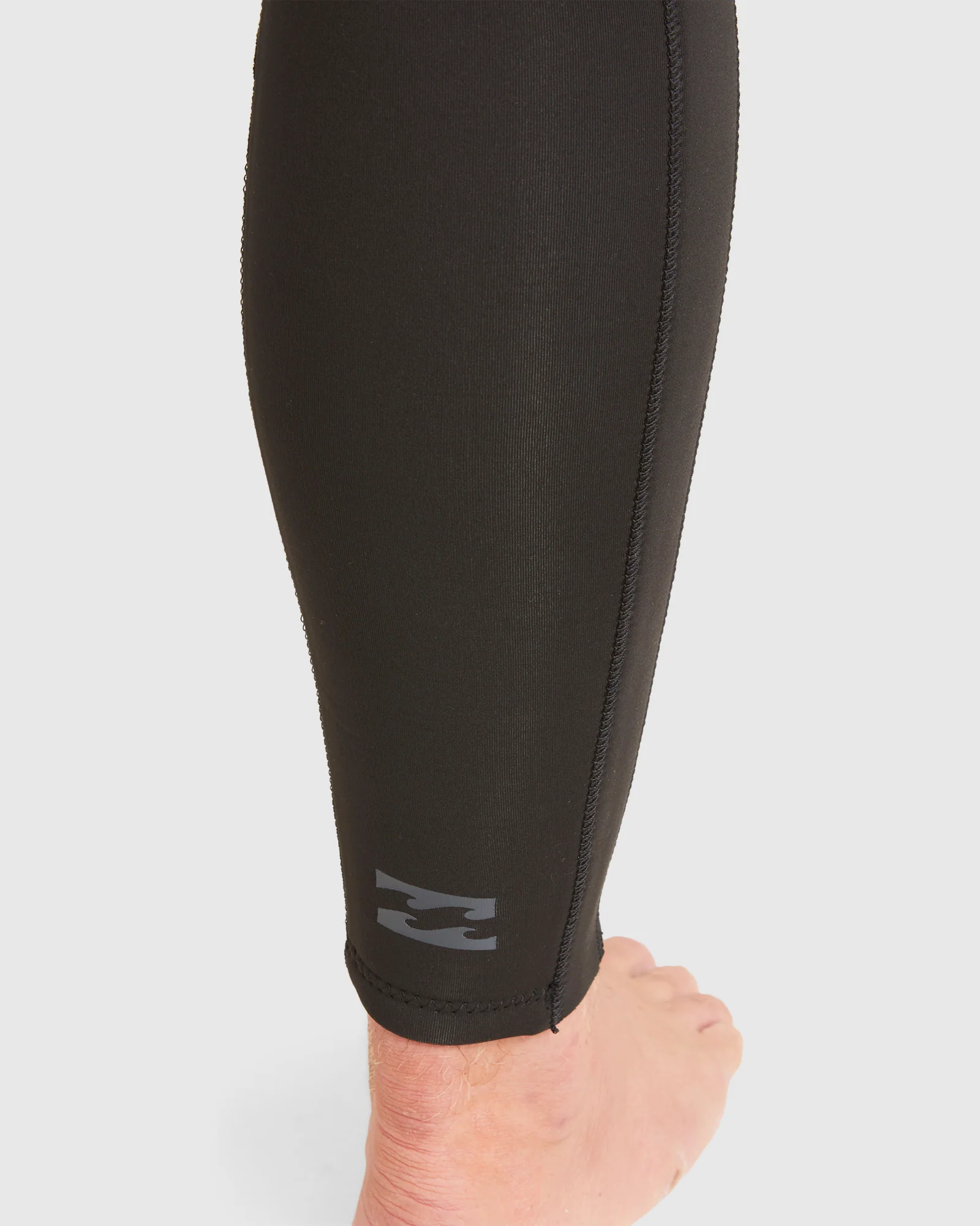 Mens 3/2mm Absolute Chest Zip GBS Steamer Wetsuit - Image 10