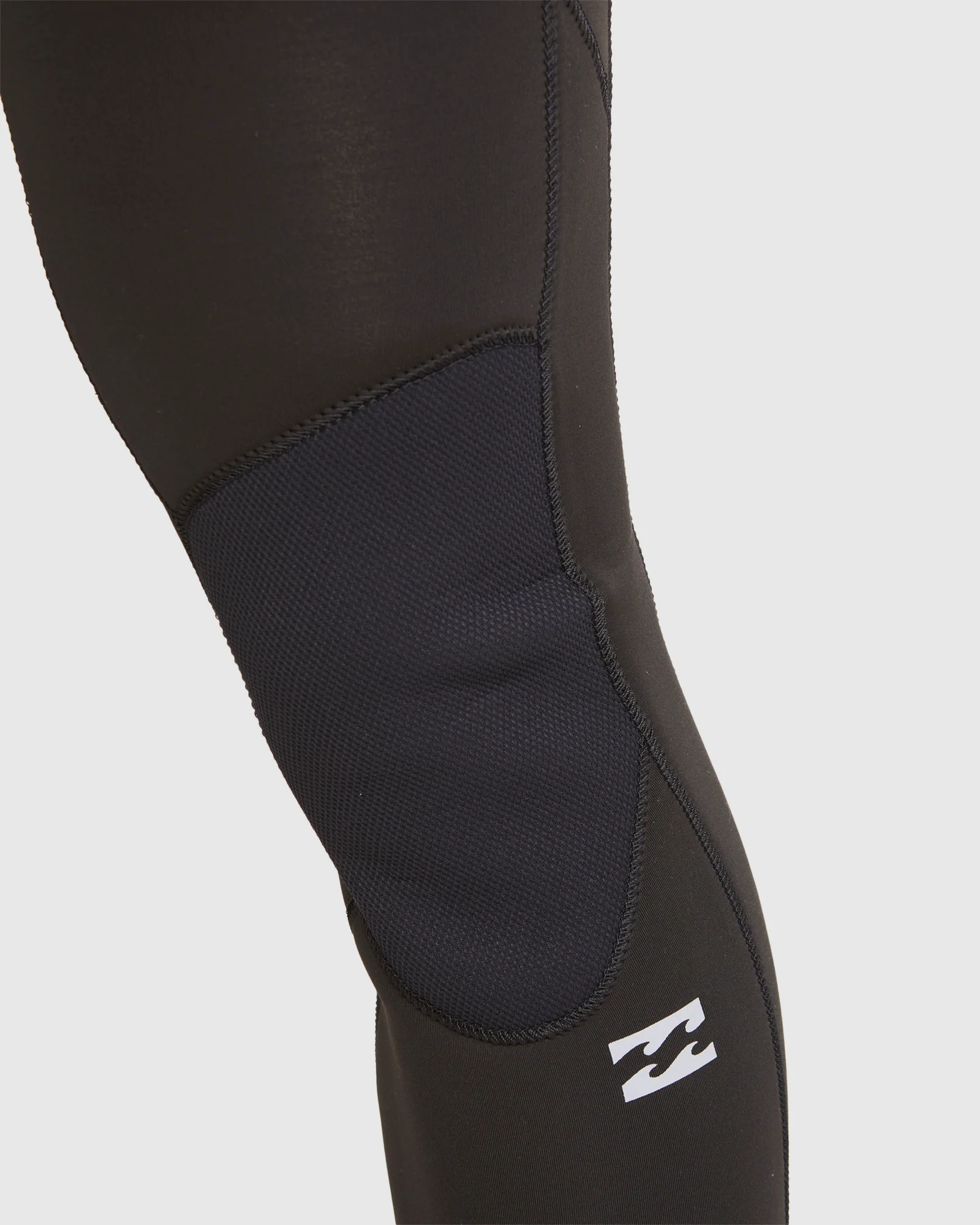 Mens 3/2mm Absolute Chest Zip GBS Steamer Wetsuit - Image 9