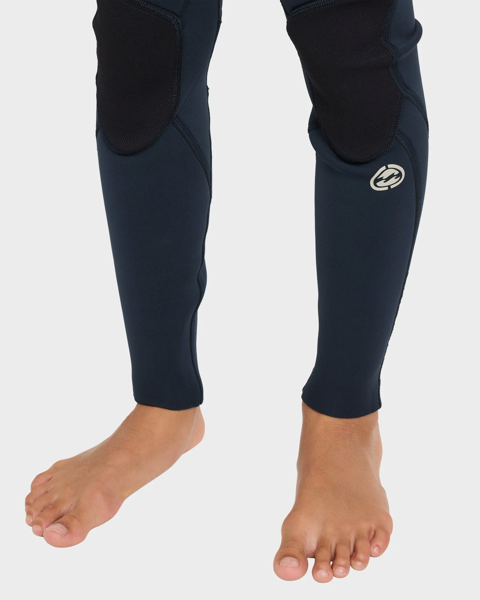 Boys 8-16 3/2mm Absolute Back Zip Flatlock Steamer Wetsuit - Image 5