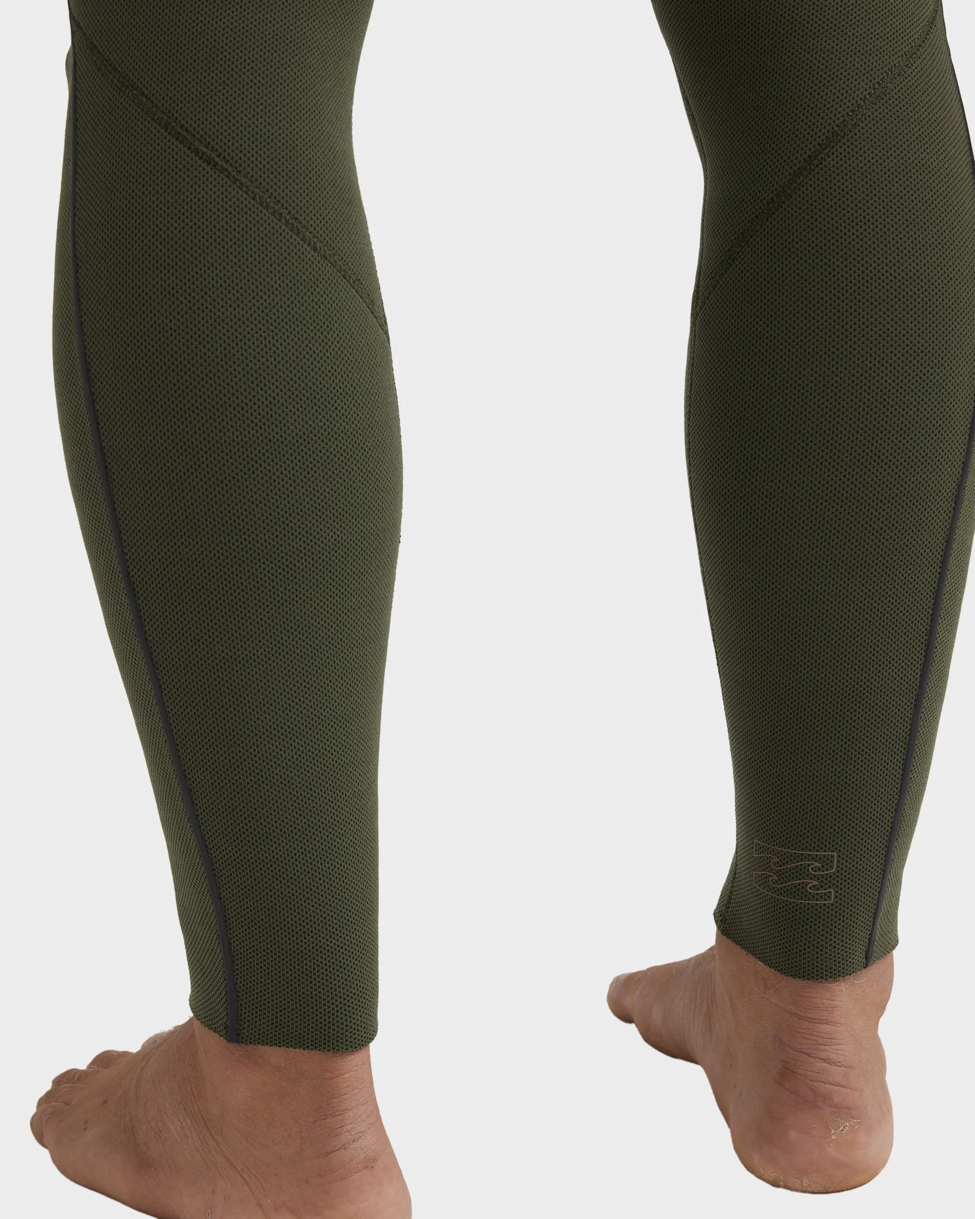 Mens 3/2mm Furnace Natural Chest Zip Wetsuit - Image 6