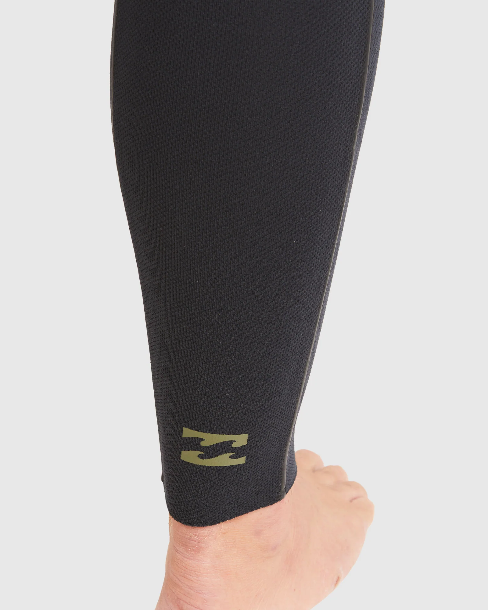 Mens 3/2mm Furnace Natural Chest Zip Steamer Wetsuit - Image 10