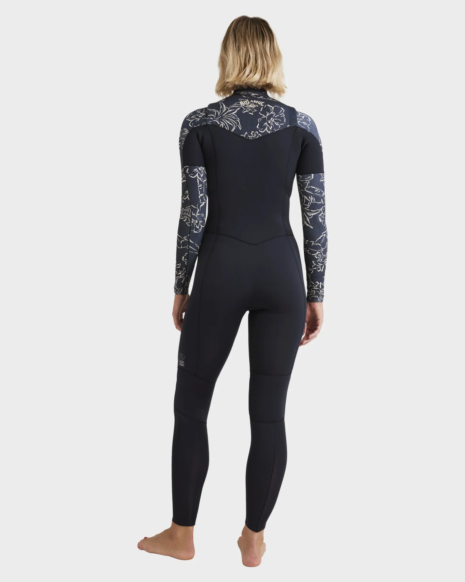 Womens 3/2mm Salty Dayz Natural Chest Zip Steamer Wetsuit - Image 3