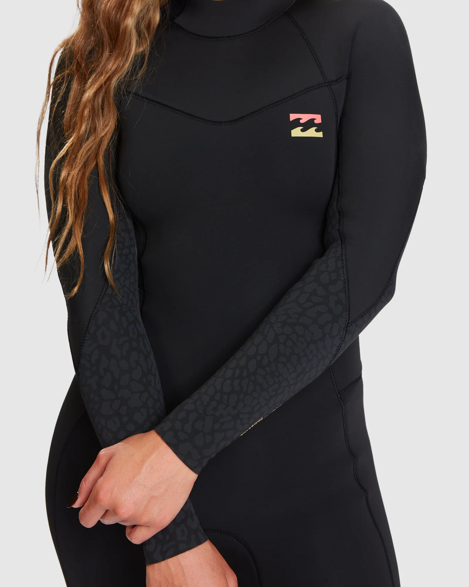 Womens 3/2mm Synergy Back Zip Steamer Wetsuit - Image 4