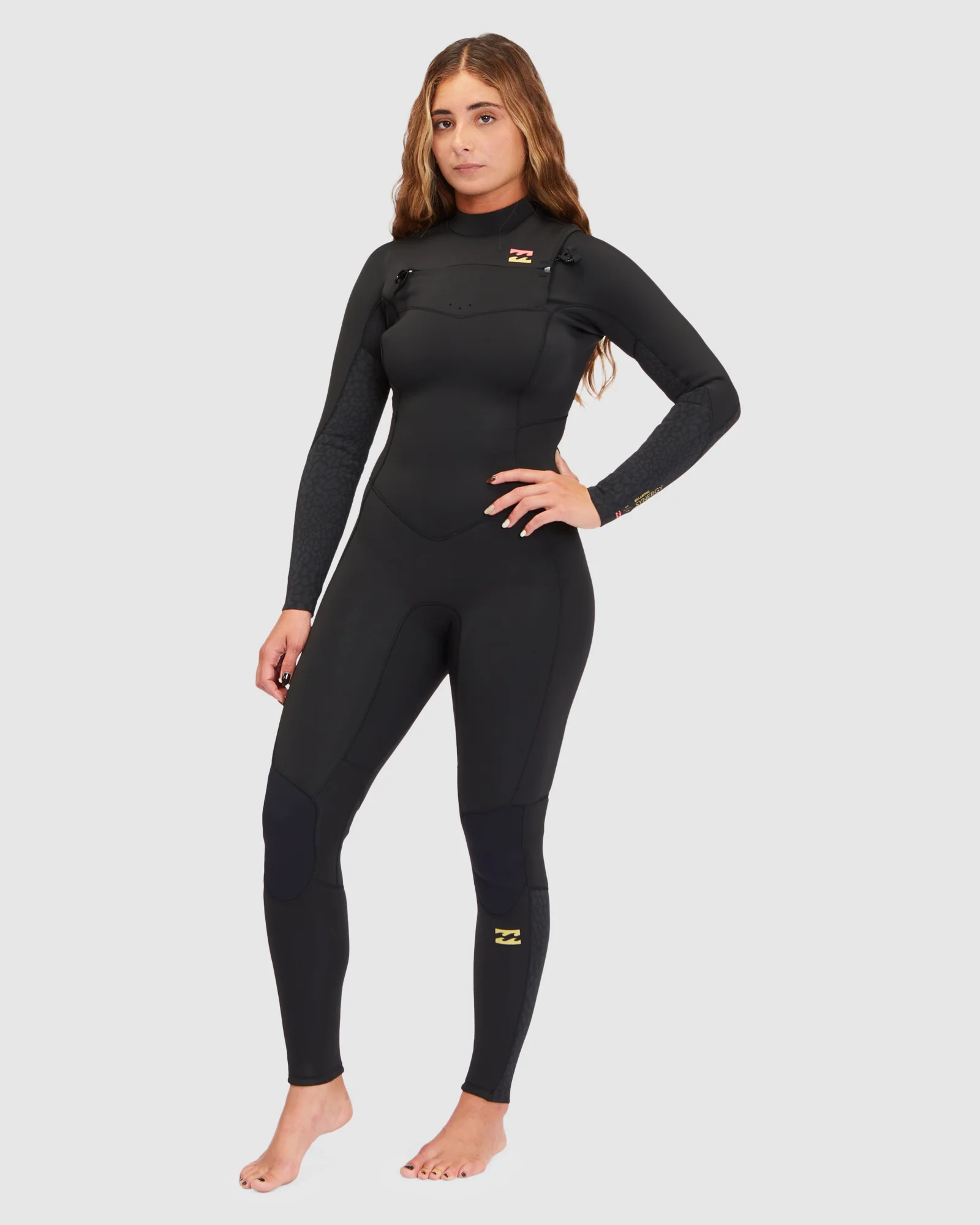 Womens 3/2mm Synergy Chest Steamer Wetsuit - Image 2