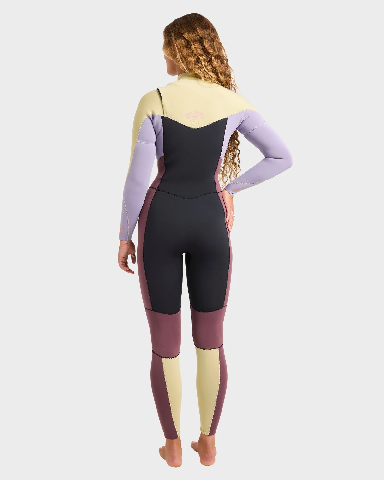 Womens 3/2mm Synergy Natural Chest Zip Steamer Wetsuit - Image 2