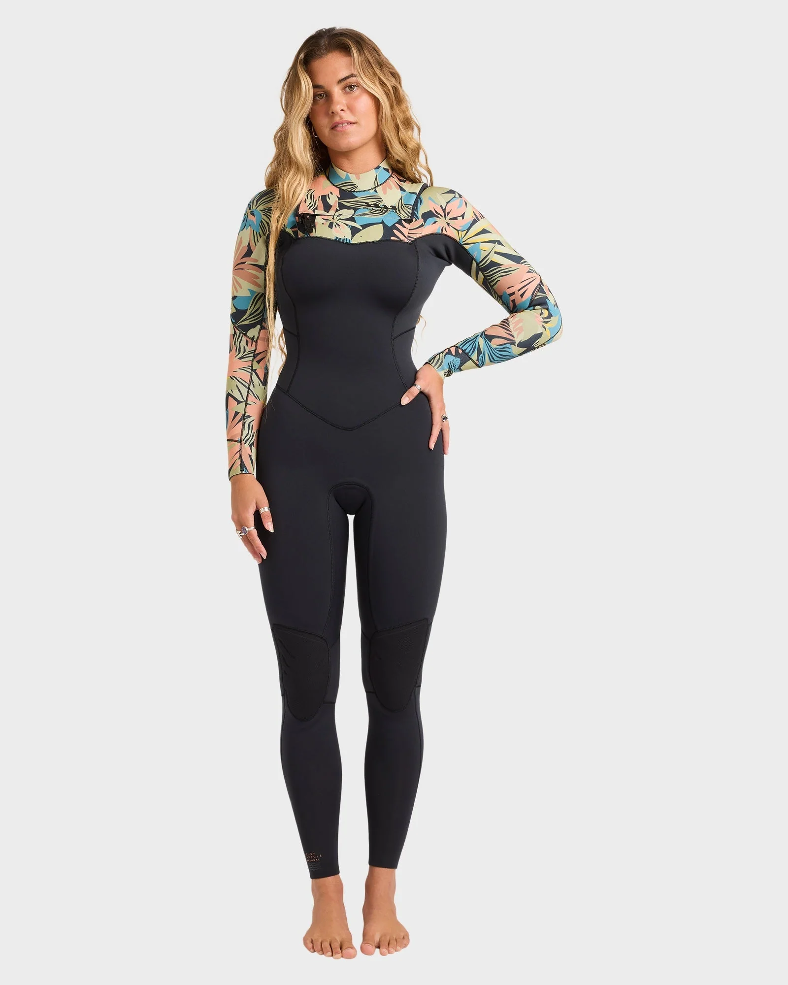 Womens 3/2mm Salty Dayz Chest Zip Wetsuit - Image 10