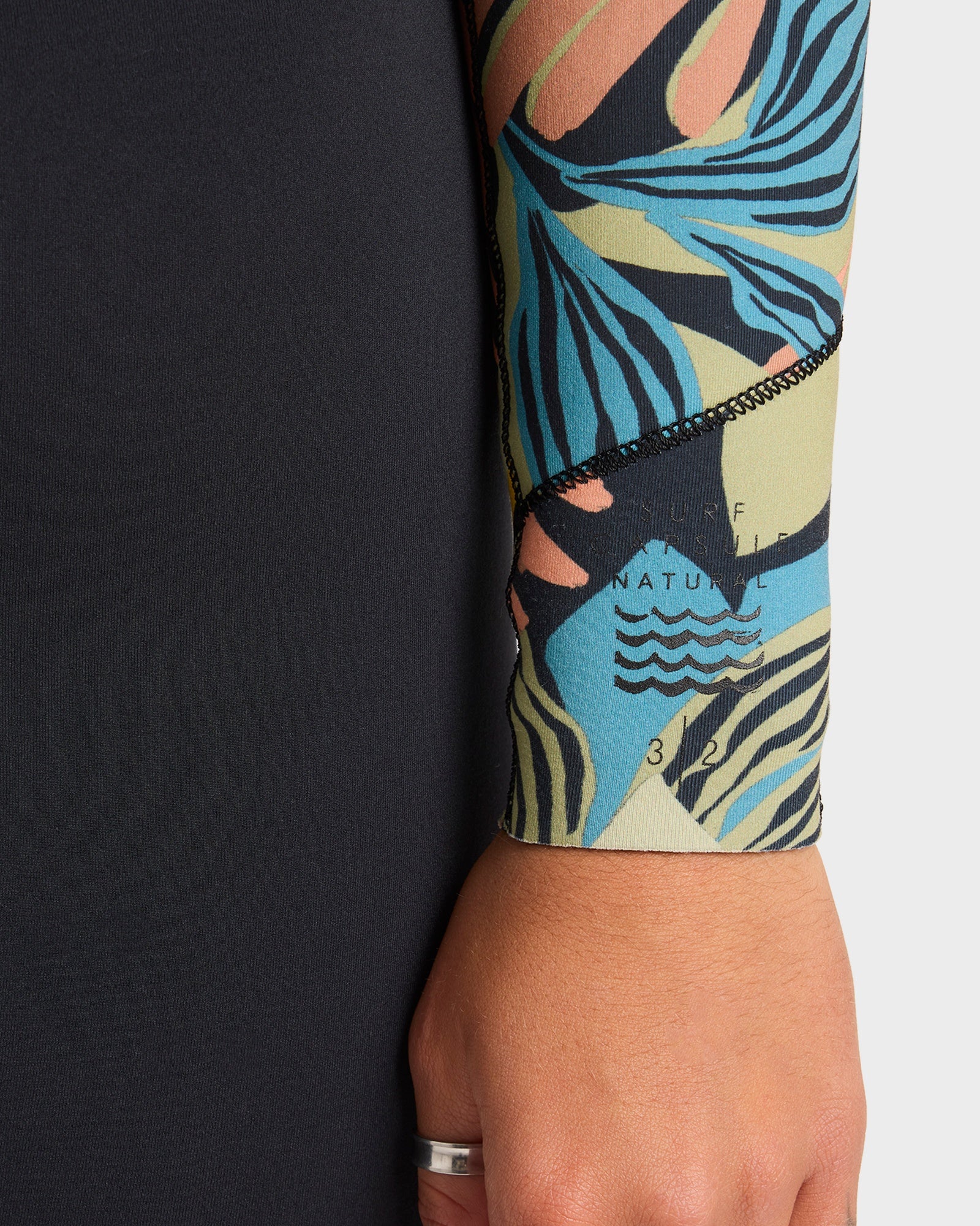 Womens 3/2mm Salty Dayz Chest Zip Wetsuit - Image 7