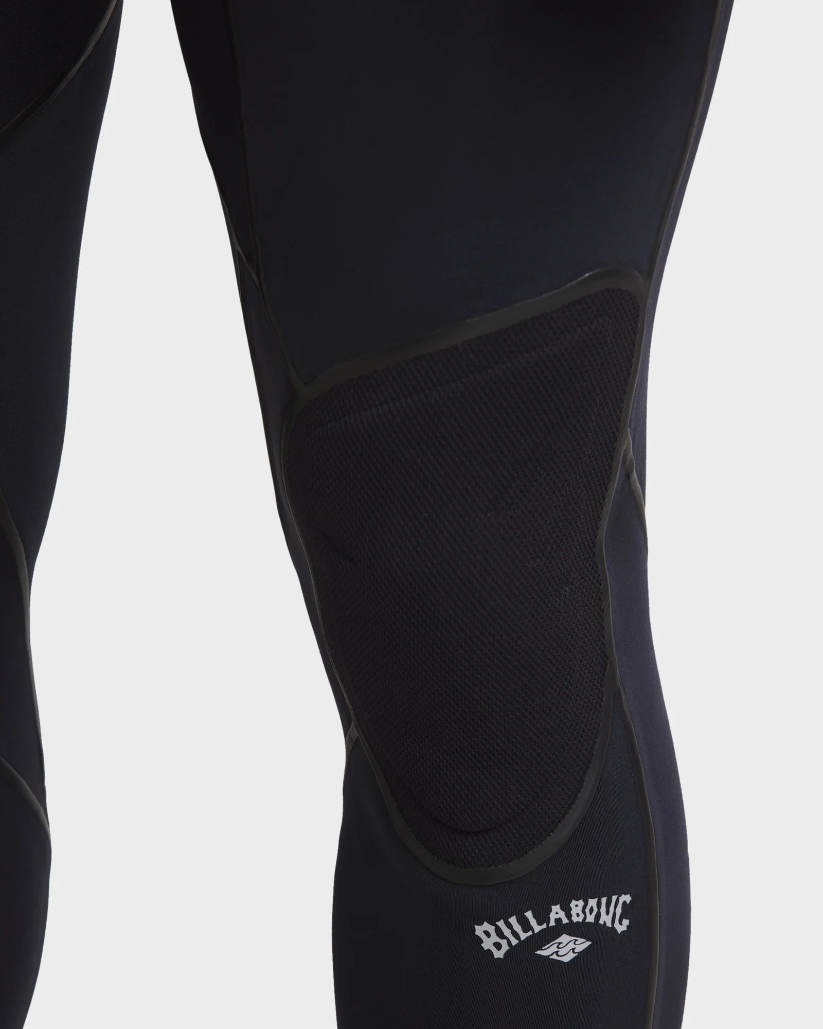 Mens 4/3mm Revolution Pro Chest Zip Steamer Wetsuit - Image 7