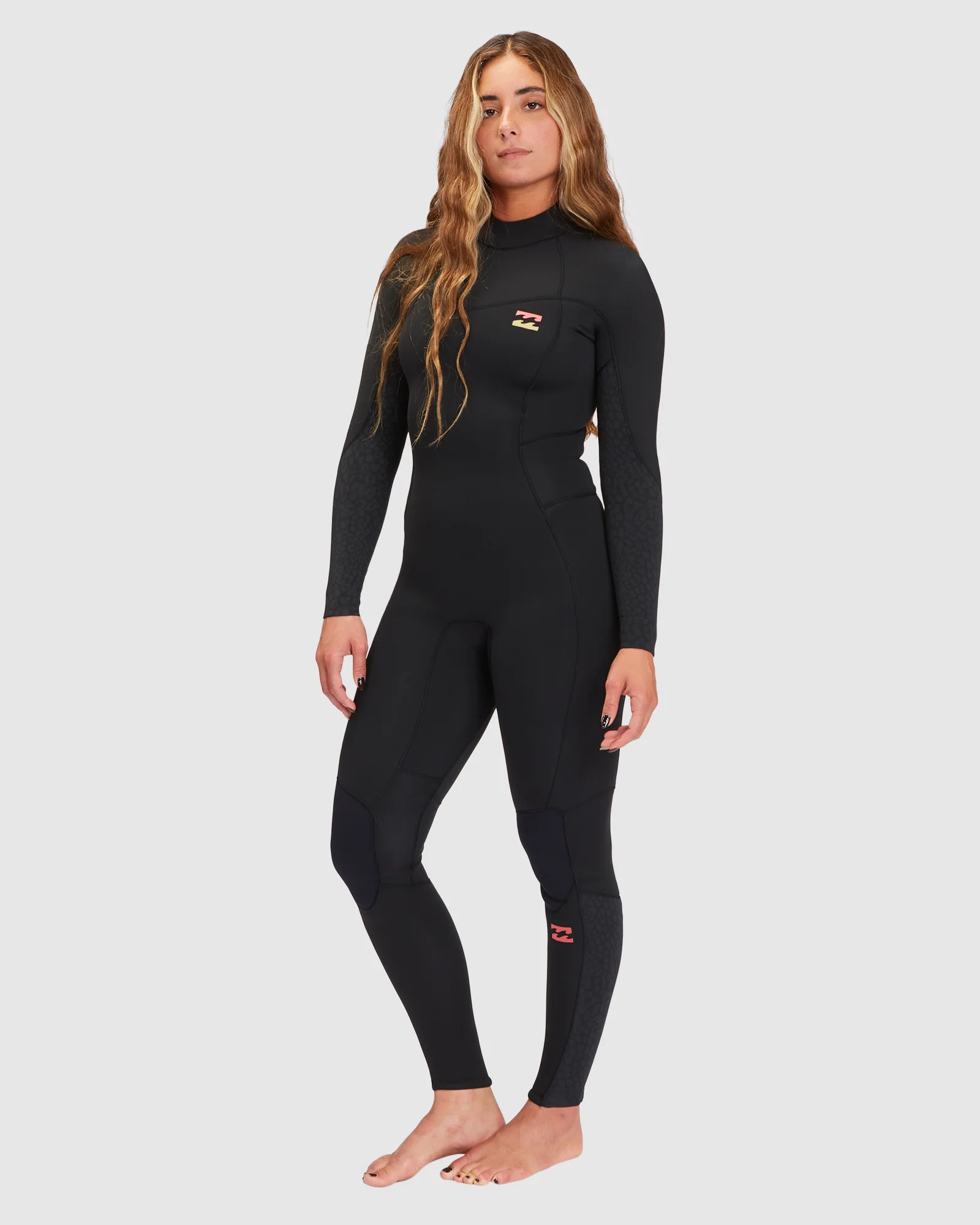 Womens 4/3mm Synergy Back Zip Steamer Wetsuit - Image 2