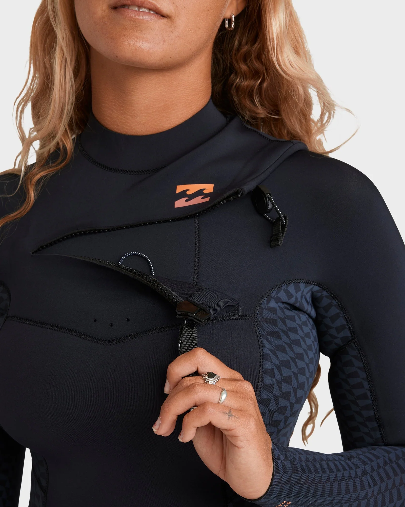 Womens 4/3mm Synergy Natural Chest Zip Steamer Wetsuit - Image 6
