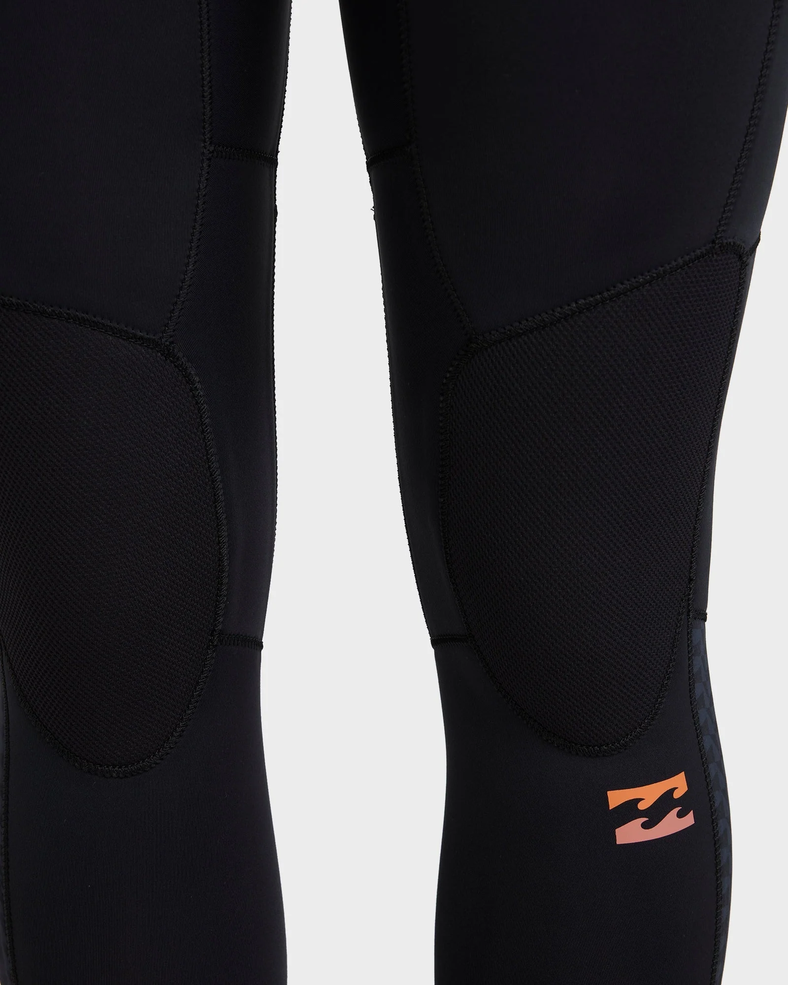 Womens 4/3mm Synergy Natural Chest Zip Steamer Wetsuit - Image 9