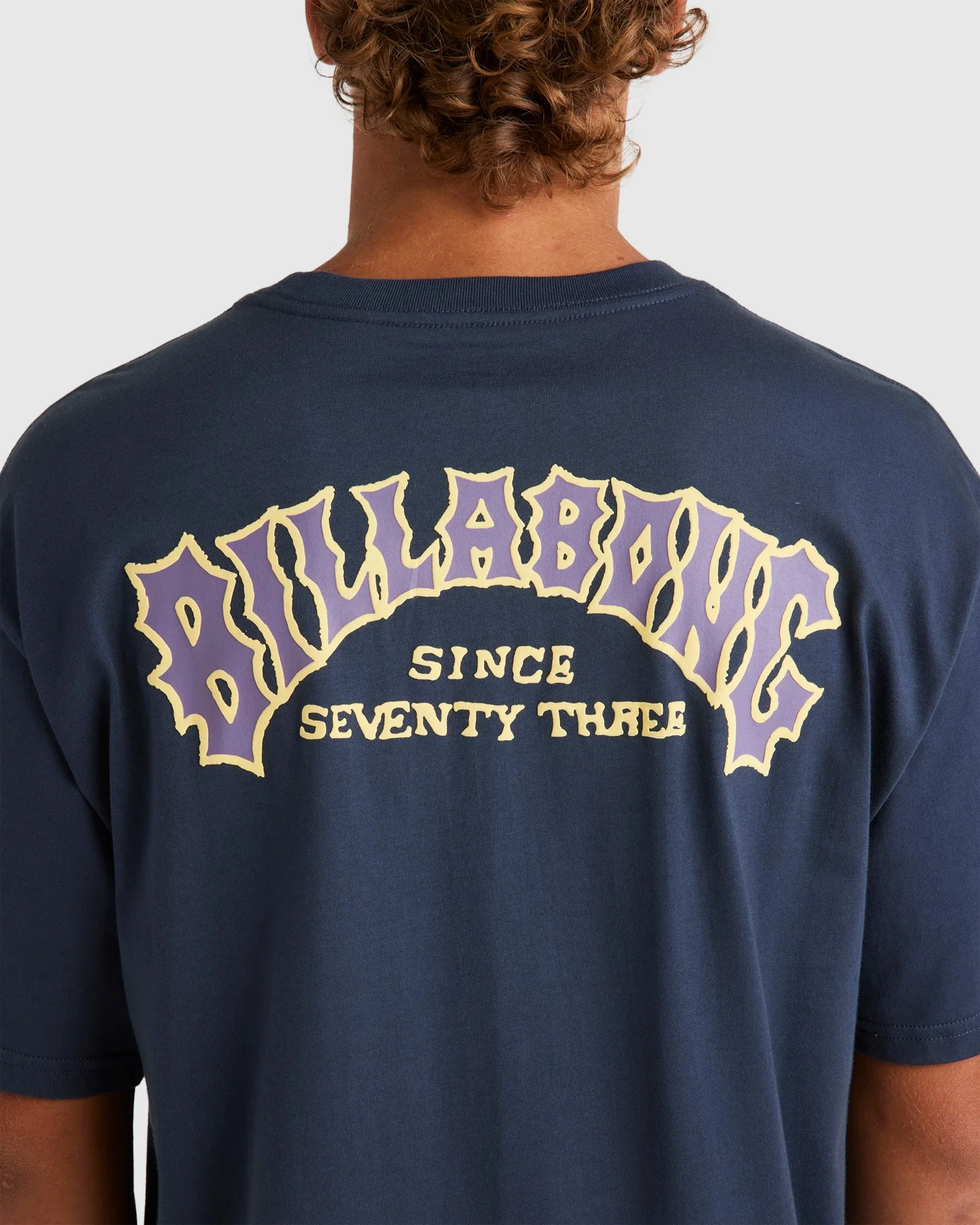 Mens 73 Arch T-Shirt - Image 4