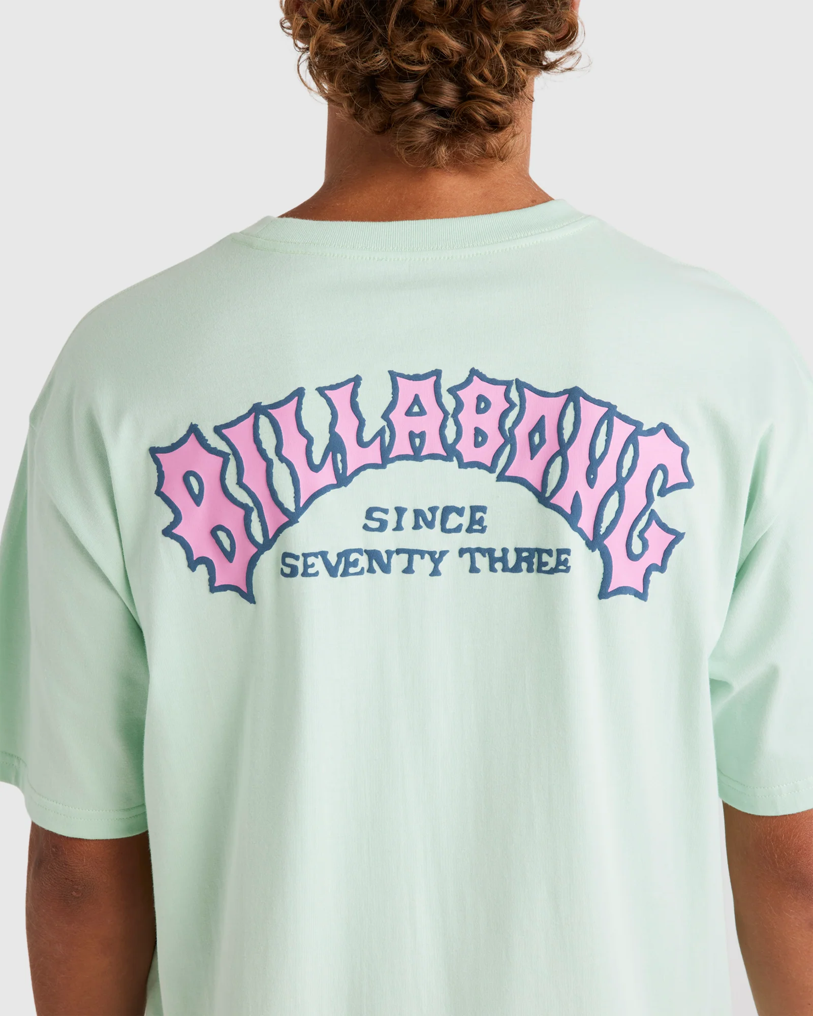 Mens 73 Arch T-Shirt - Image 4