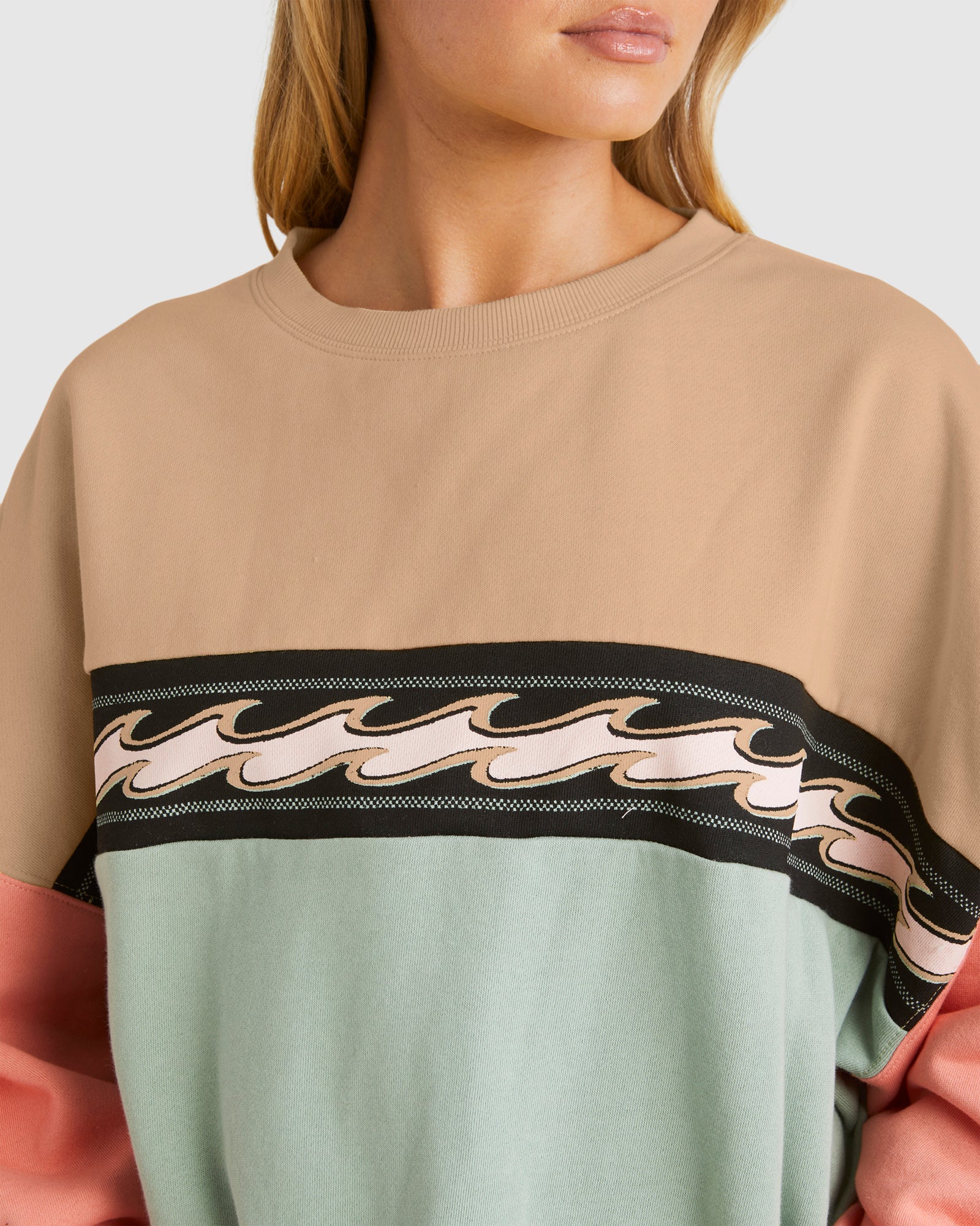 Womens 73 Days Cabo Crew Neck - Image 4