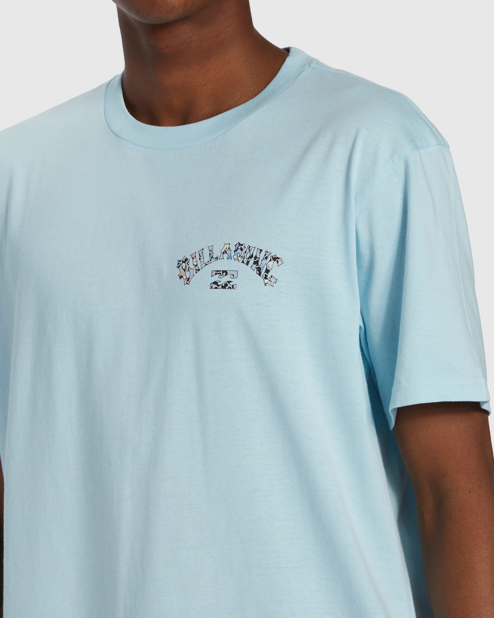 Mens Arch Fill T-Shirt - Image 4