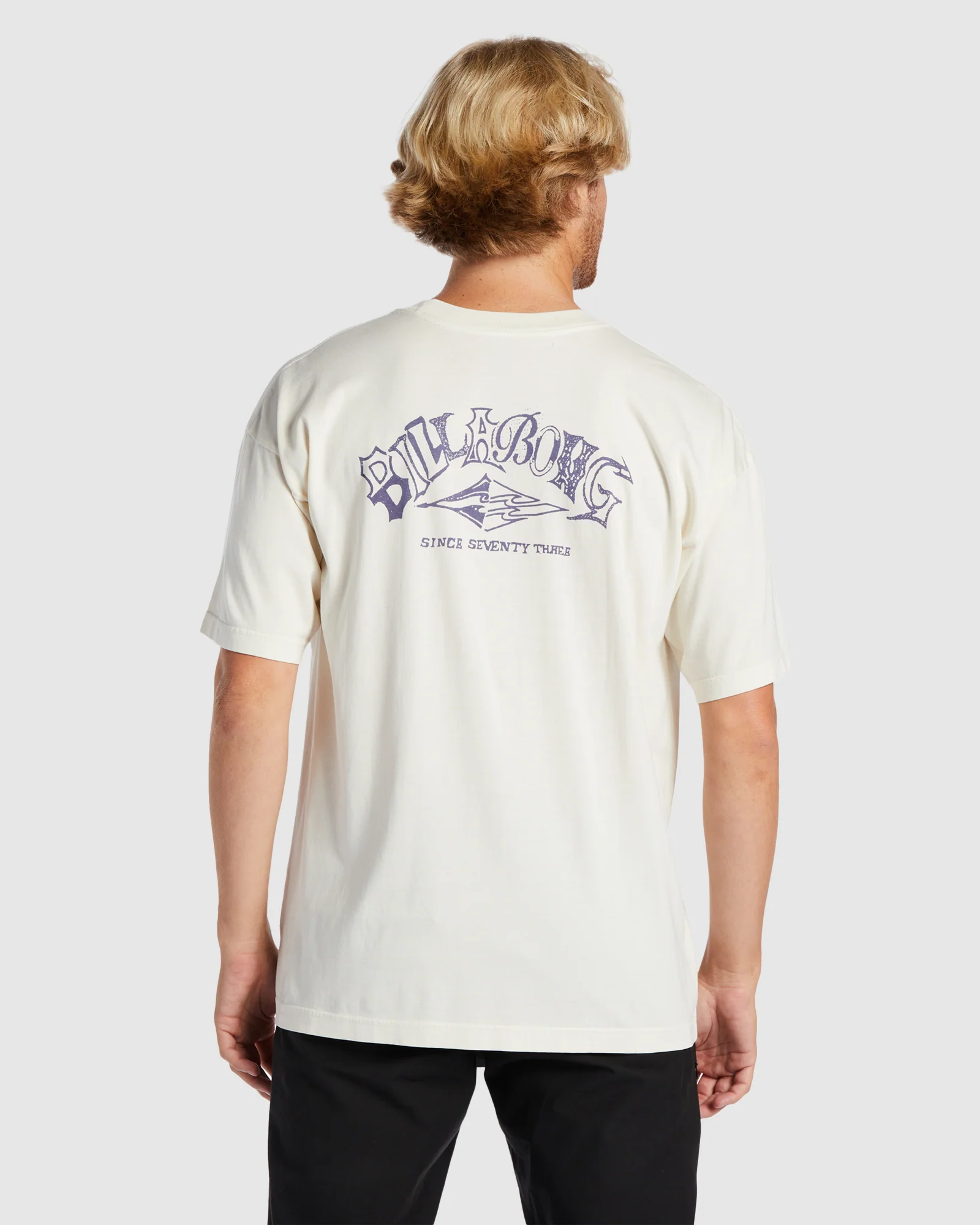 Mens Arch Wave T-Shirt - Image 3