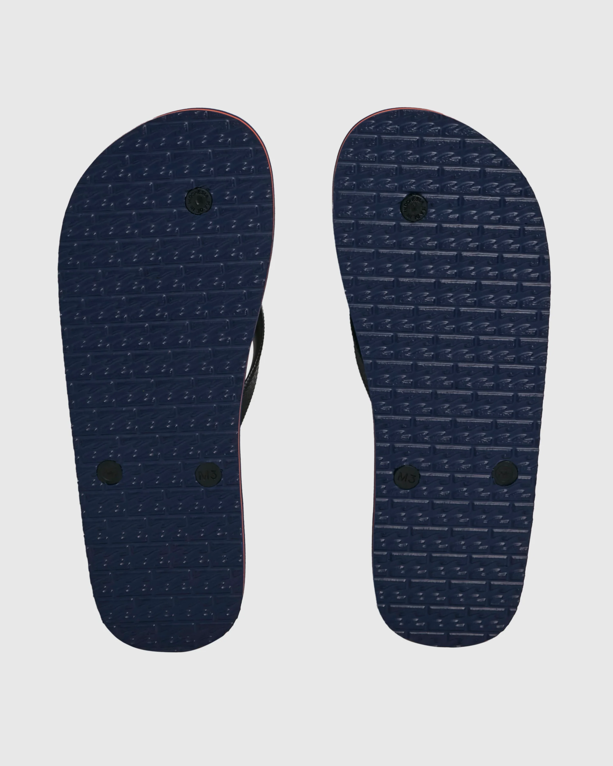 Mens Arch Wave Thongs - Image 4