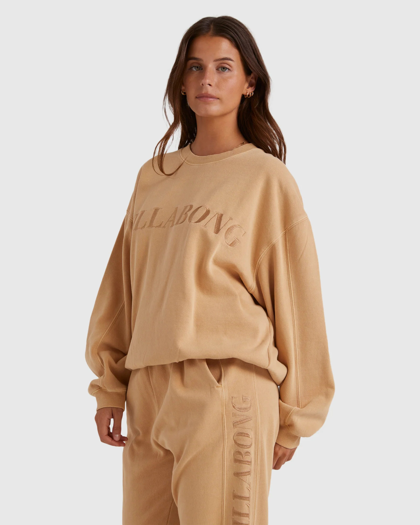 Womens Baseline Kendall Crew Neck - Image 2