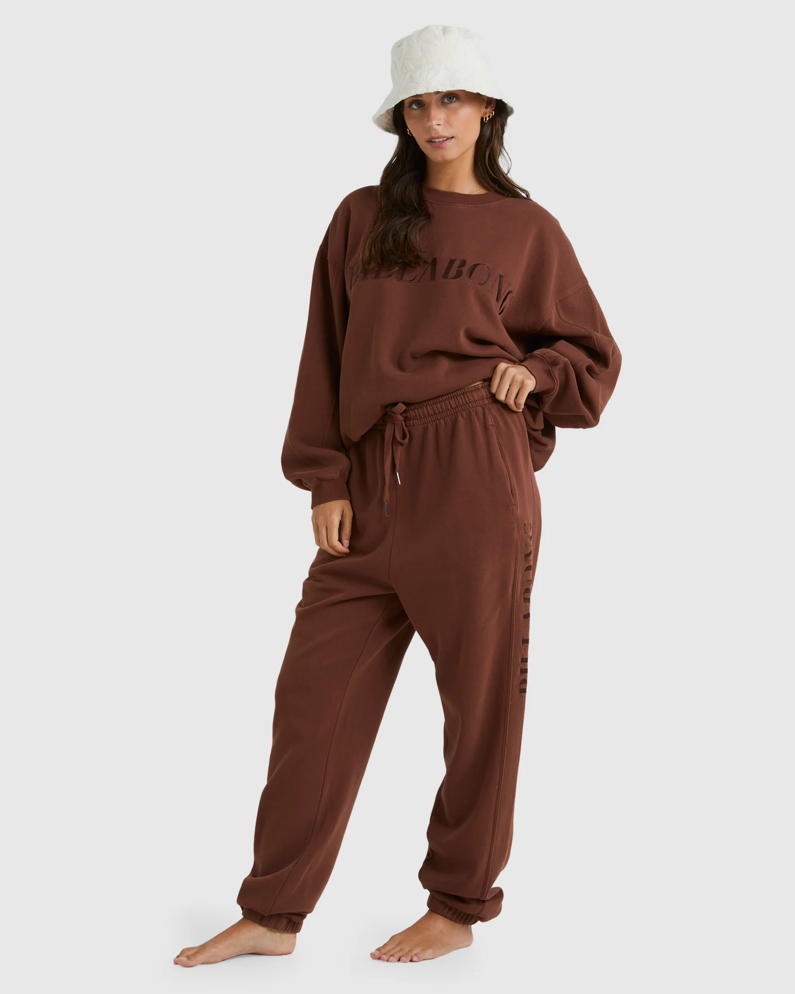 Womens Baseline Trackpants - Image 2