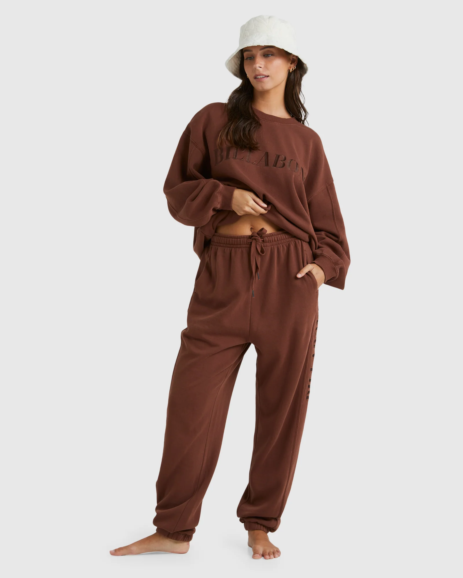 Womens Baseline Trackpants - Image 5