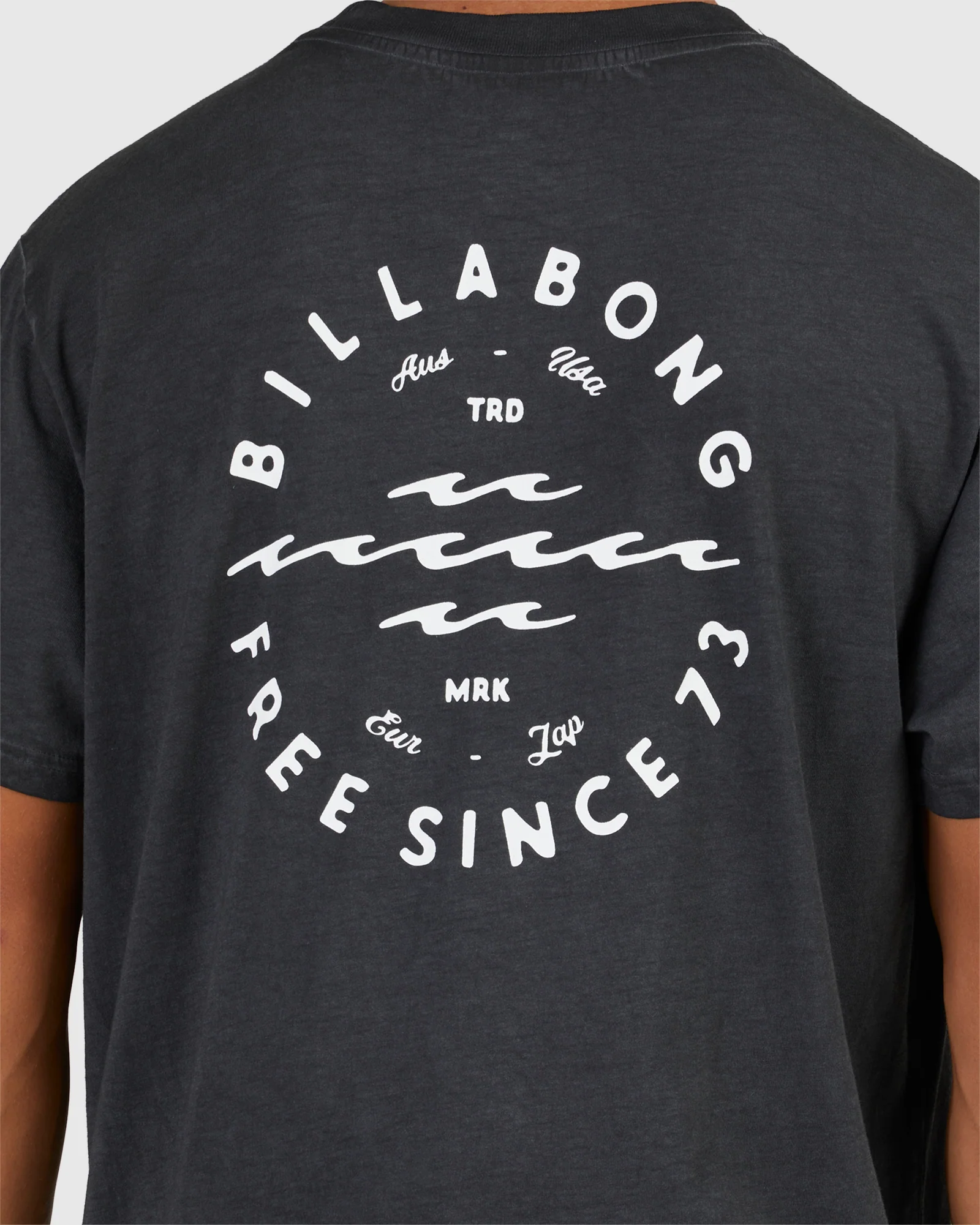 Mens Big Wave Daz T-Shirt - Image 4