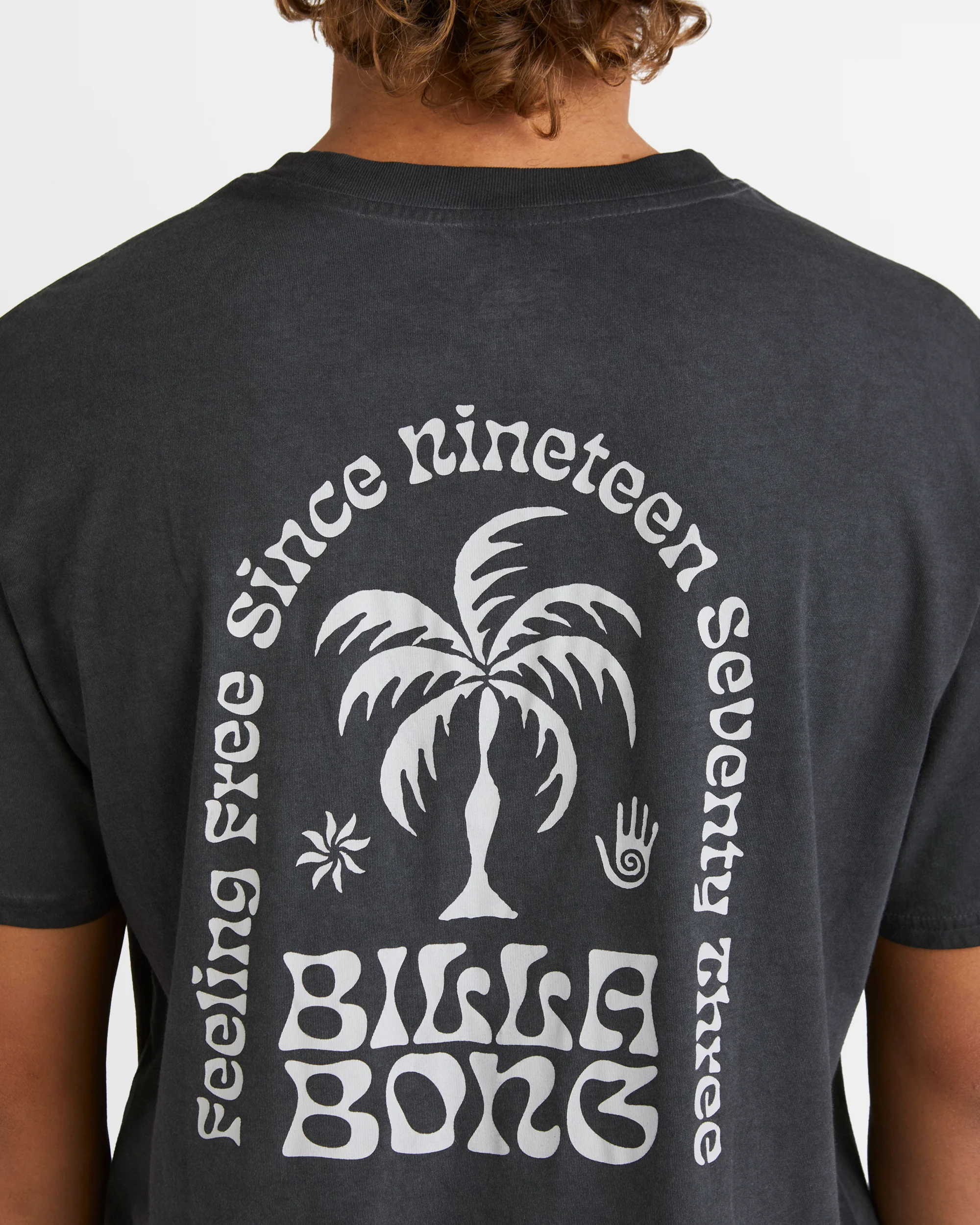 Mens Big Wave Shazza T-Shirt - Image 4