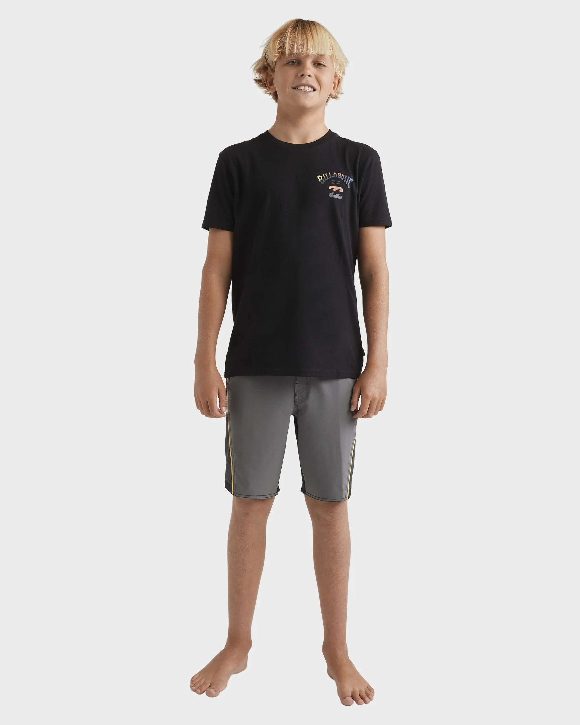 Boys 8-16 Arch Fade T-Shirt - Image 7