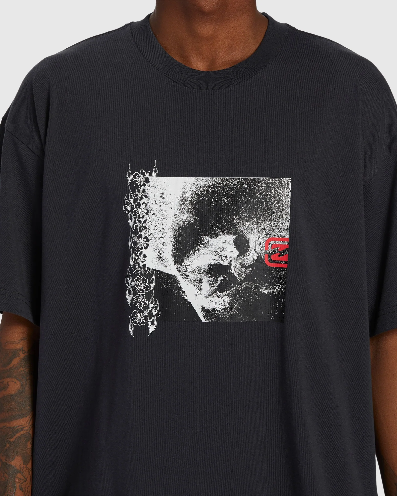 Mens Centerfold OG T-Shirt - Image 4