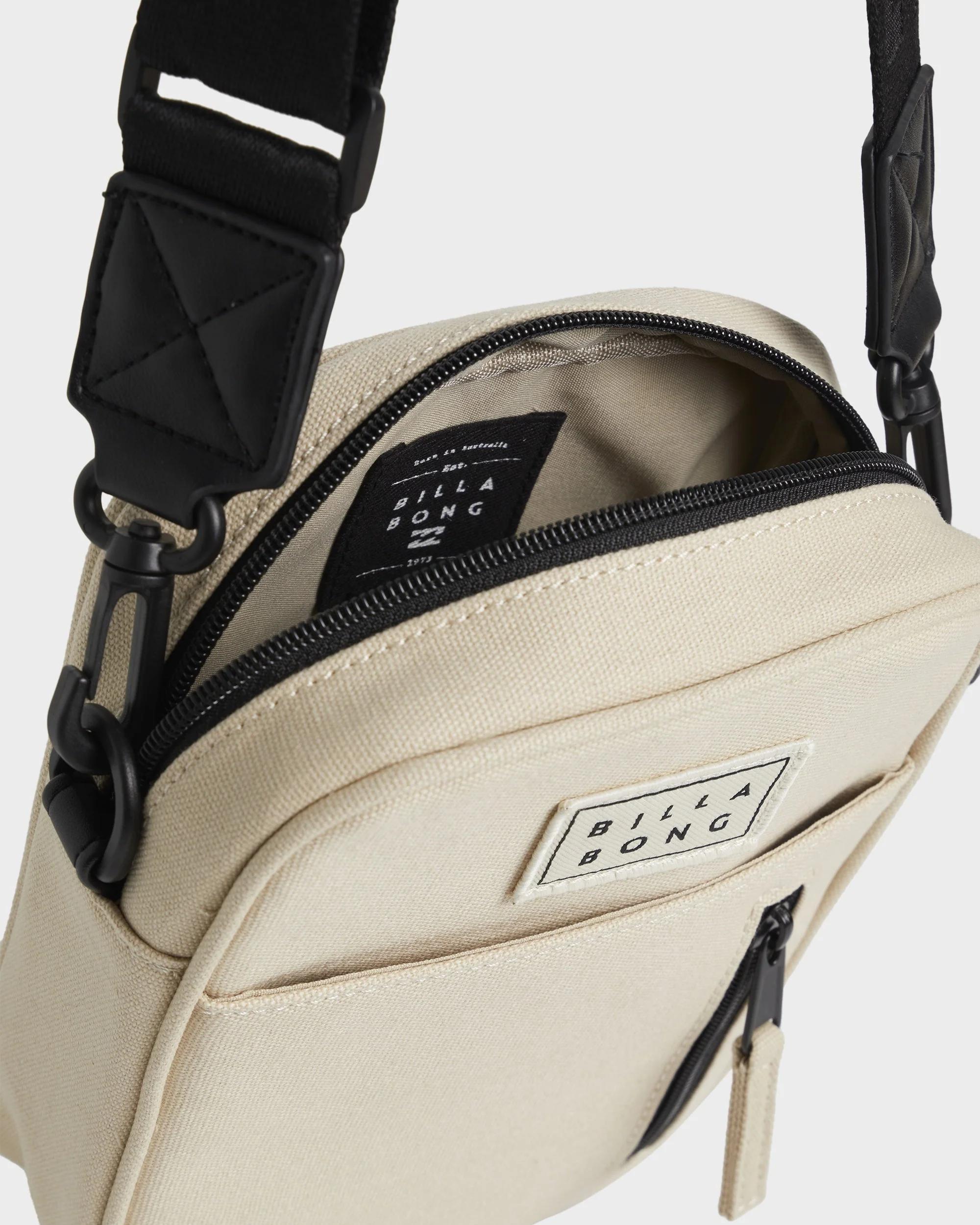 Womens Chaser Sling Bag - Image 4