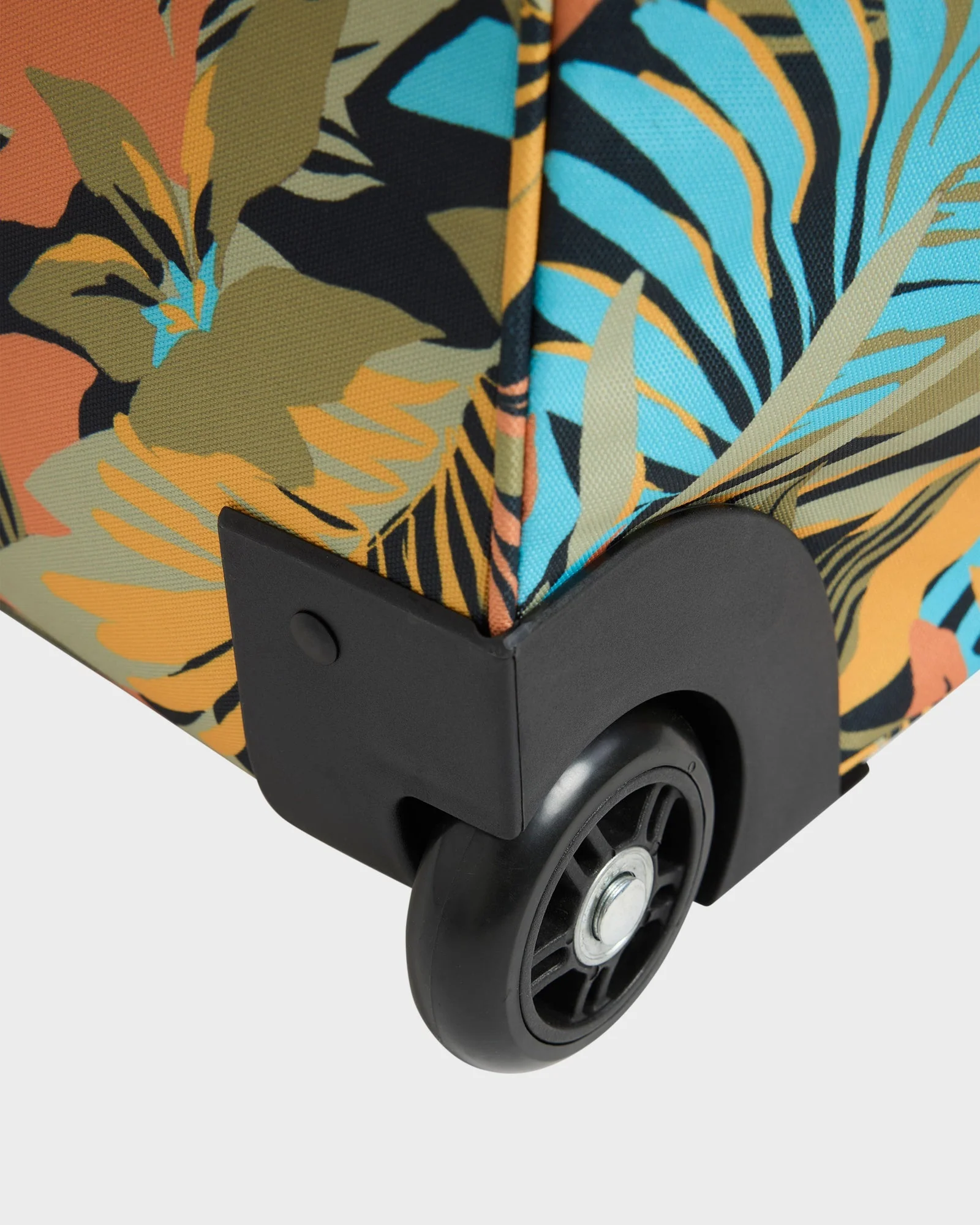Womens Check In Luggage - Image 6