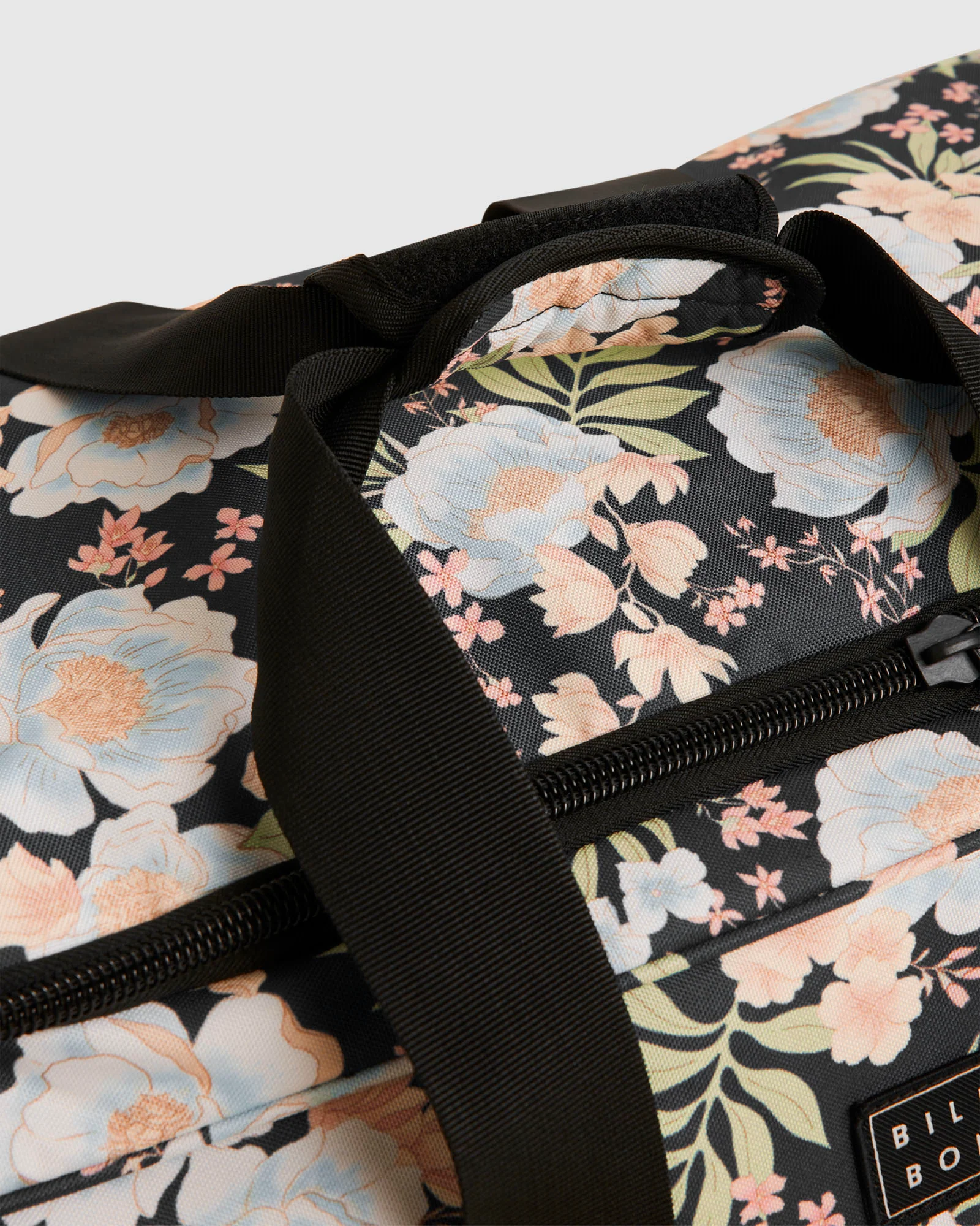 Womens Check In Luggage - Image 6