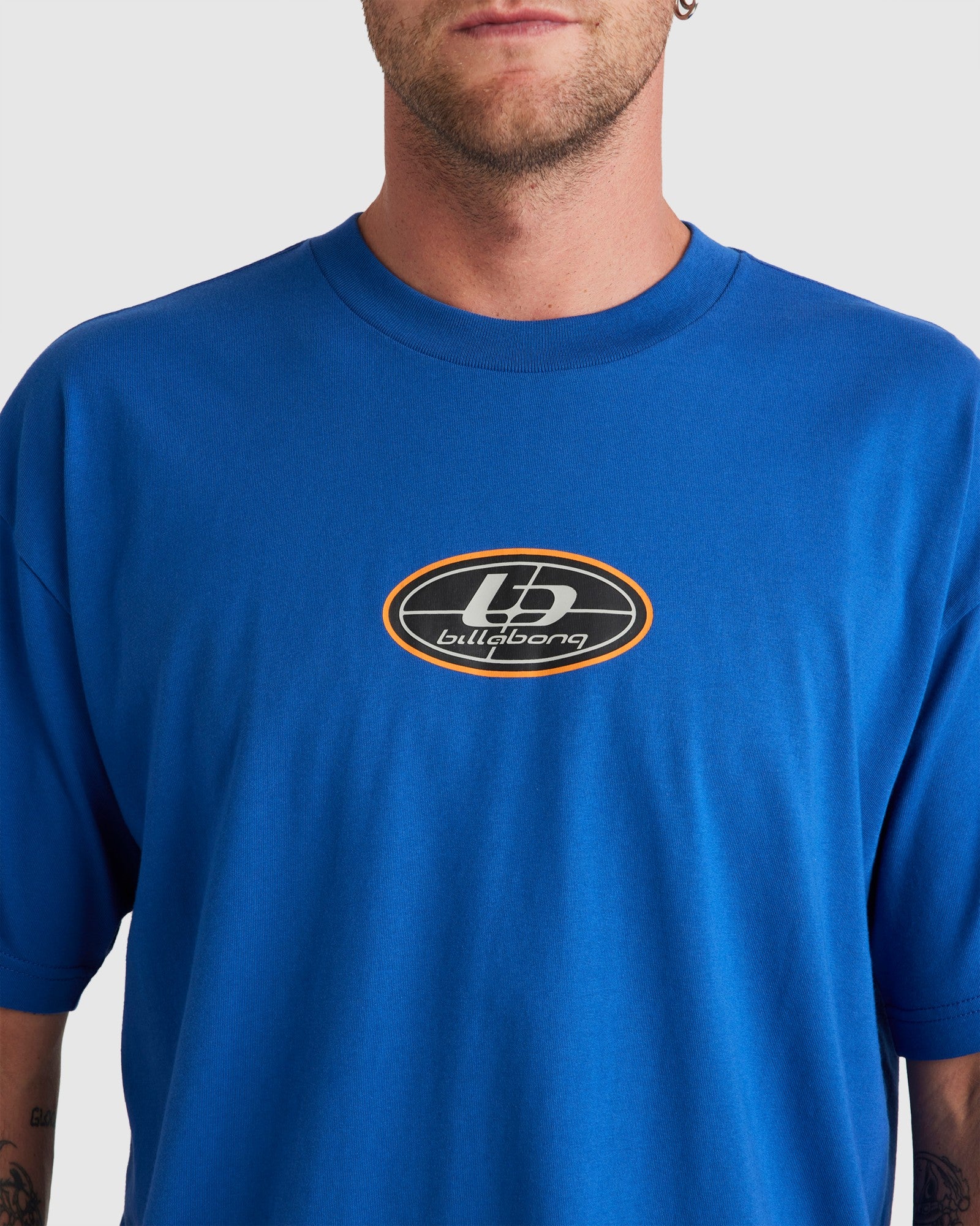 Mens Chrome Pill T-Shirt - Image 5