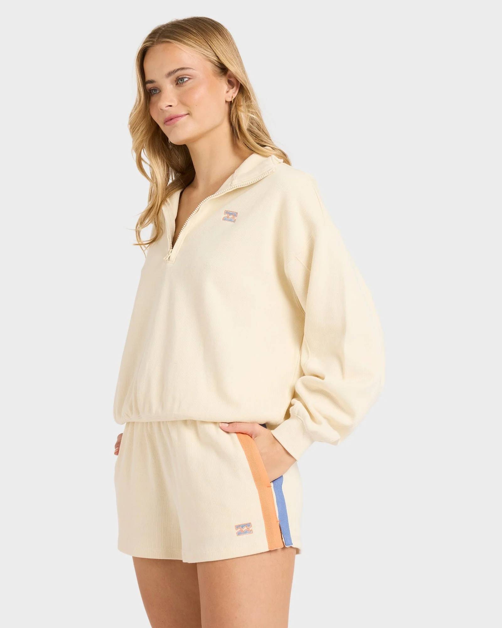 Womens Classic Feels Half Zip Pullover - Image 3