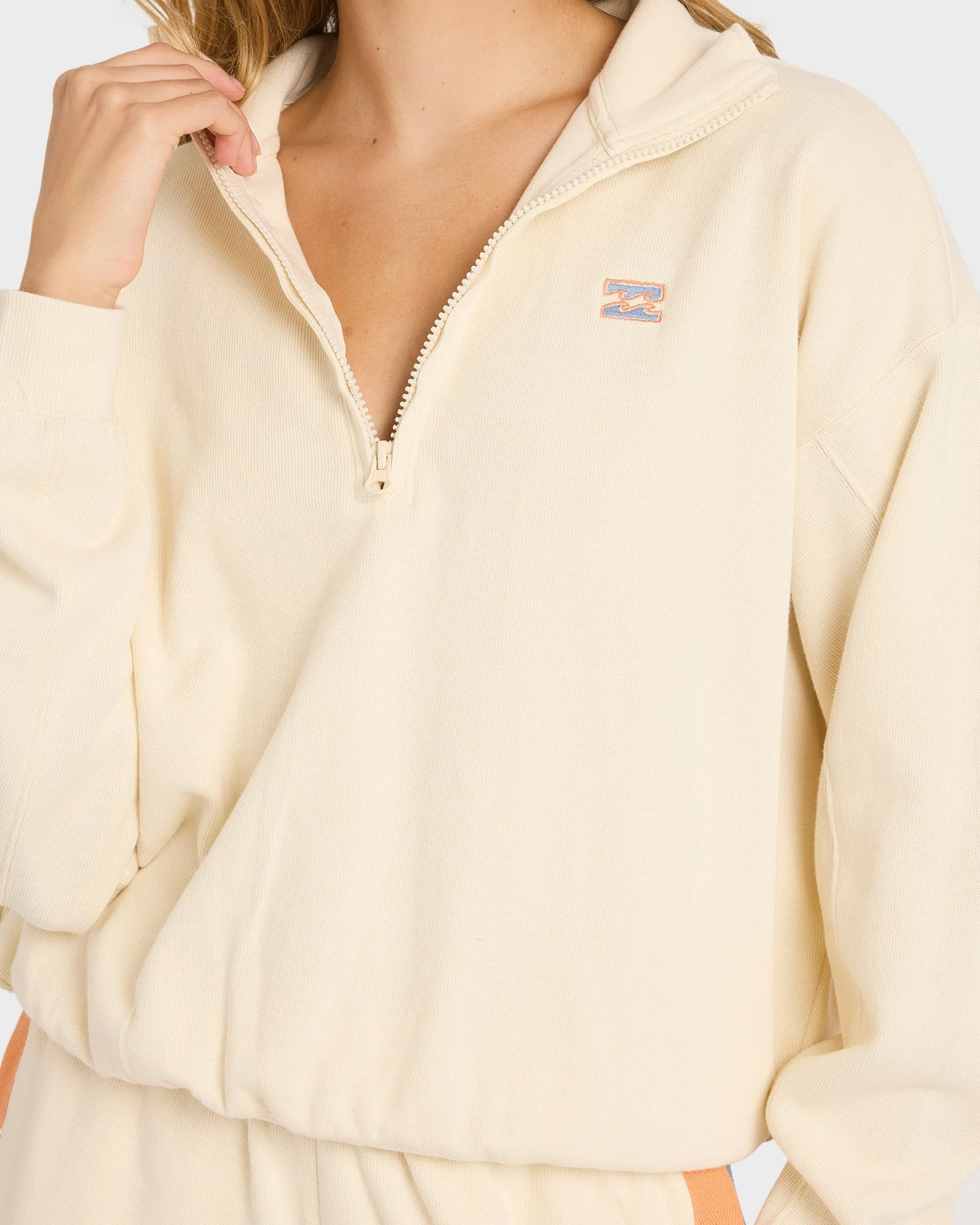 Womens Classic Feels Half Zip Pullover - Image 4