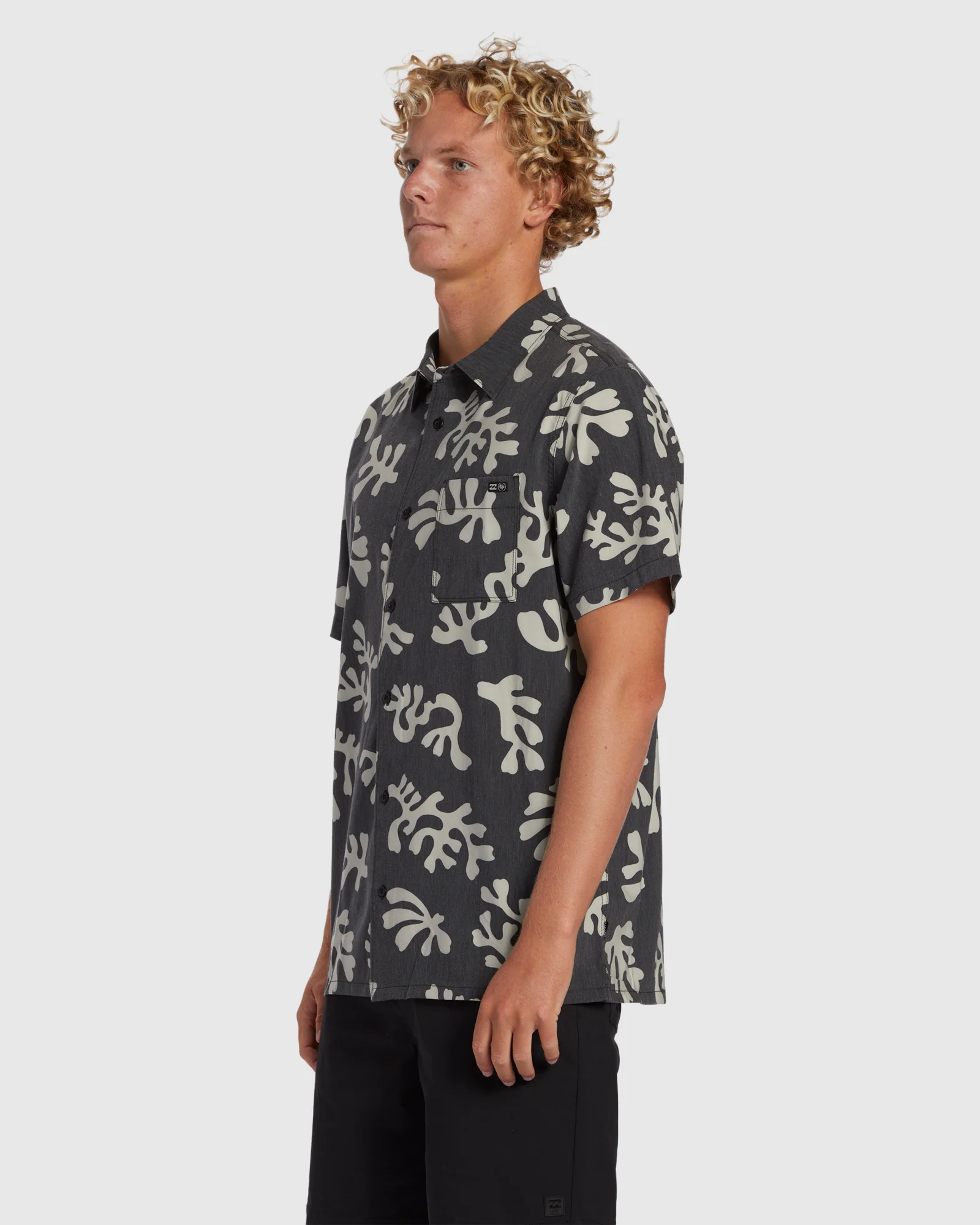Mens Coral Gardeners Surftrek Shirt - Image 2