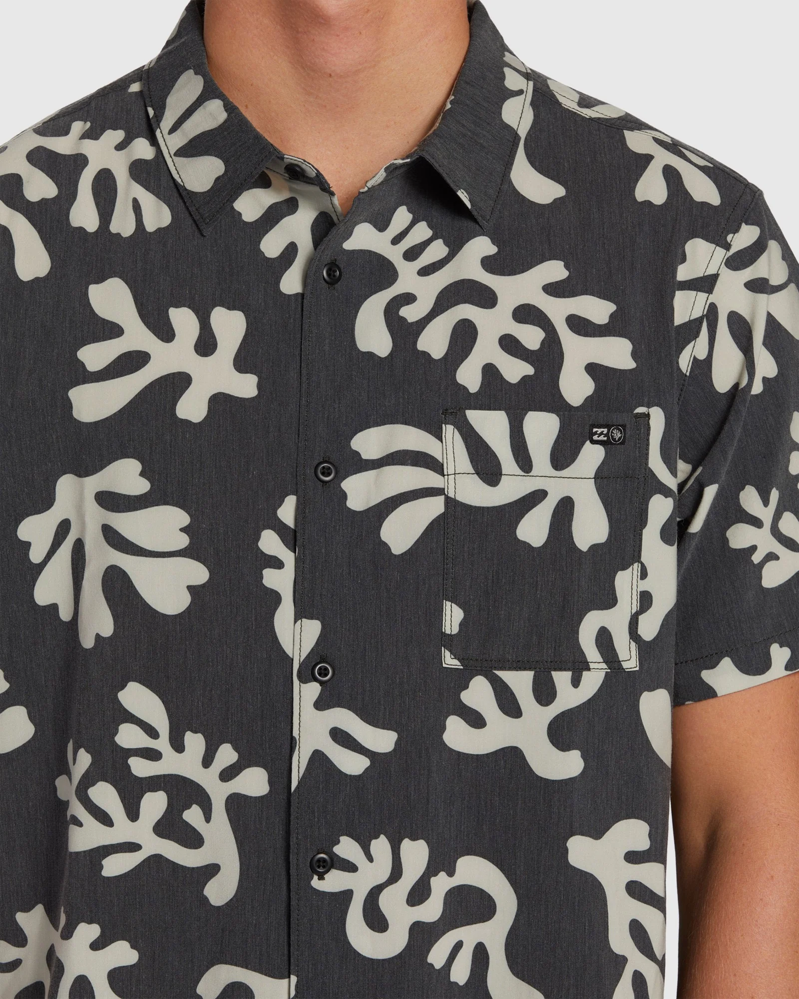 Mens Coral Gardeners Surftrek Shirt - Image 4