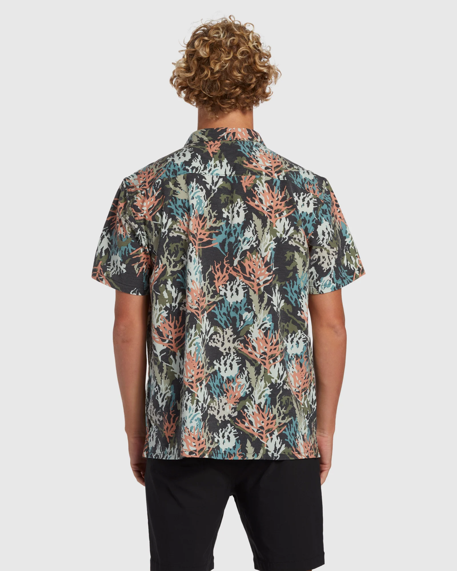 Mens Coral Gardeners Surftrek Shirt - Image 3