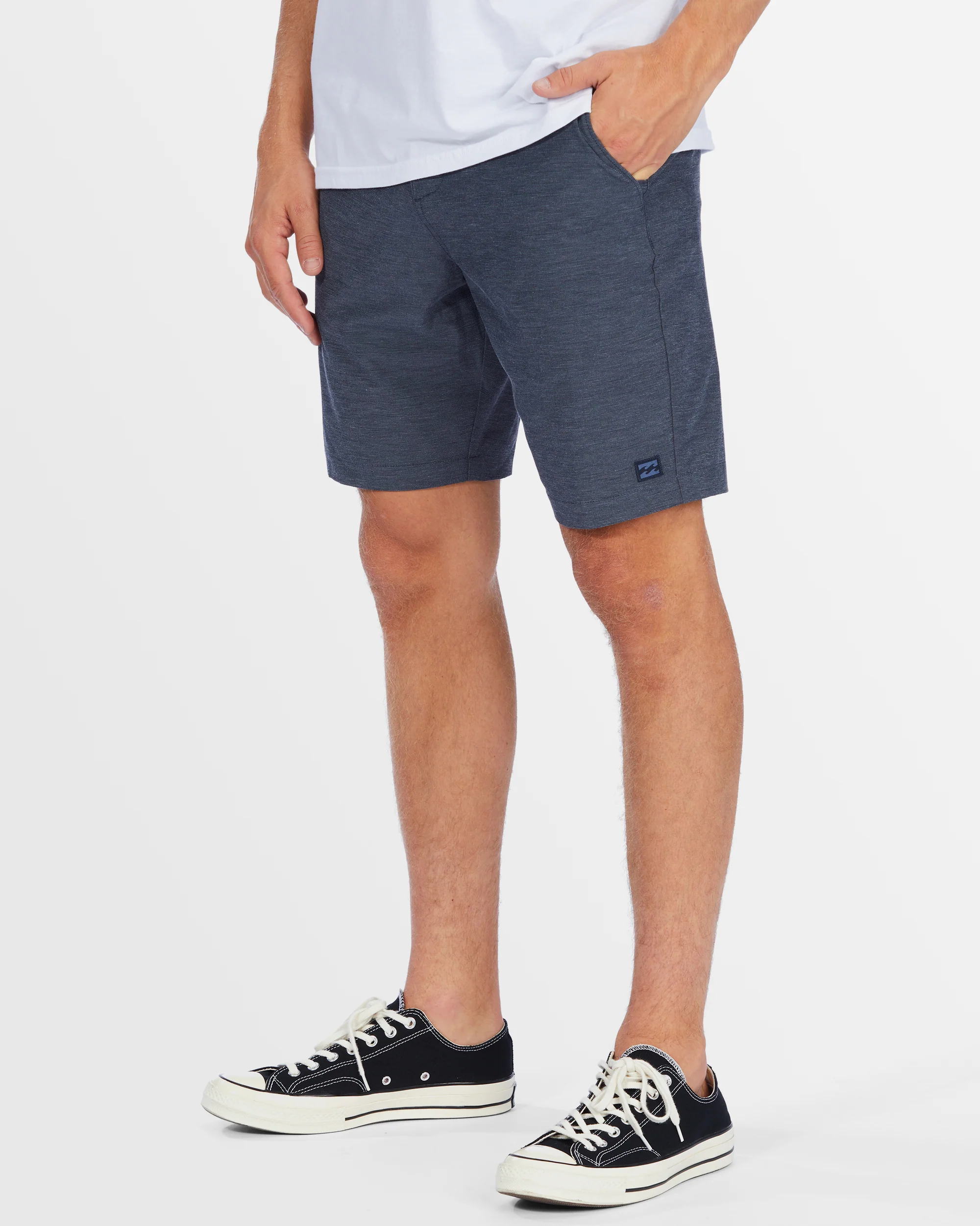 Mens Crossfire Mid 19" Shorts - Image 3
