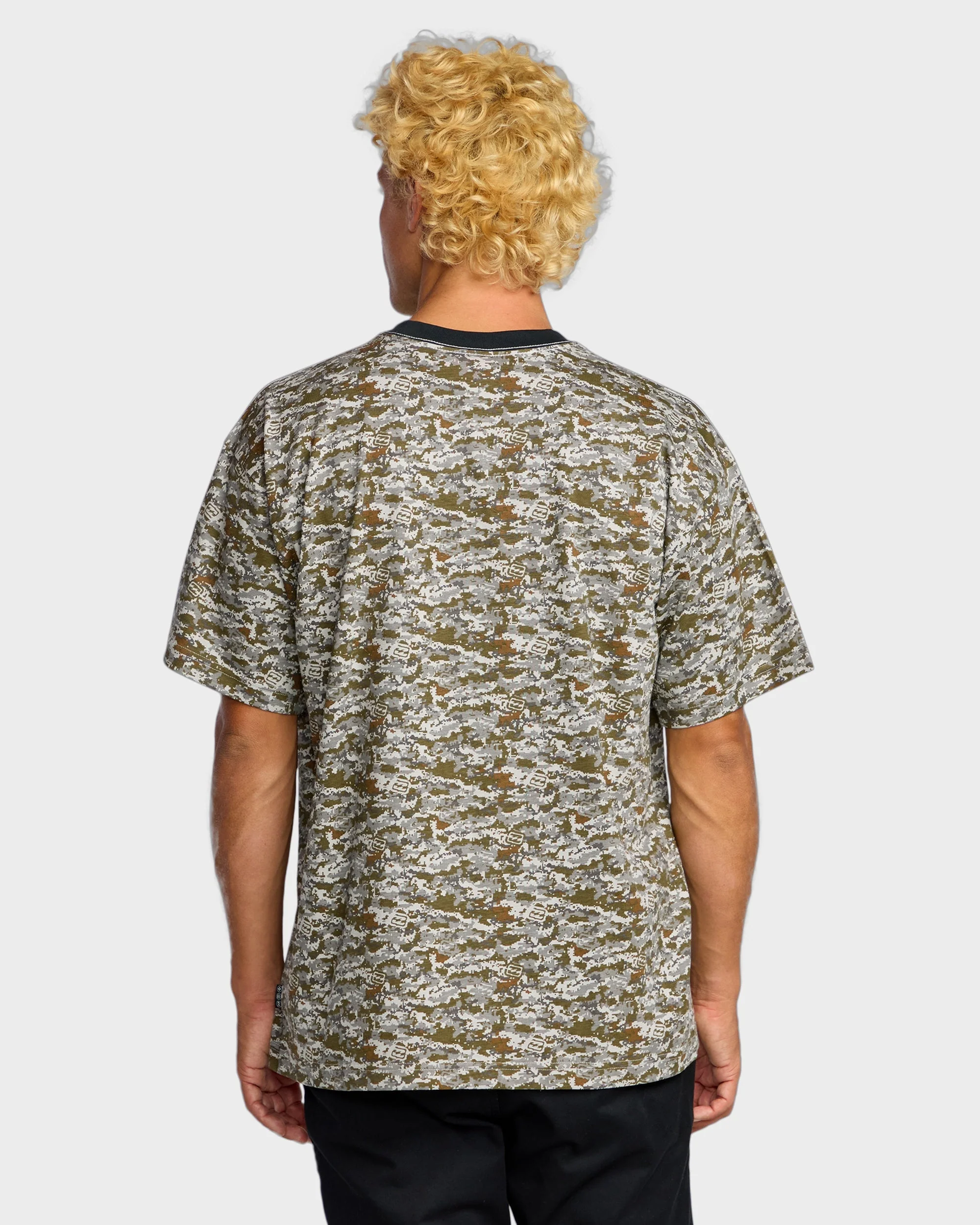 Mens Data T-Shirt - Image 4