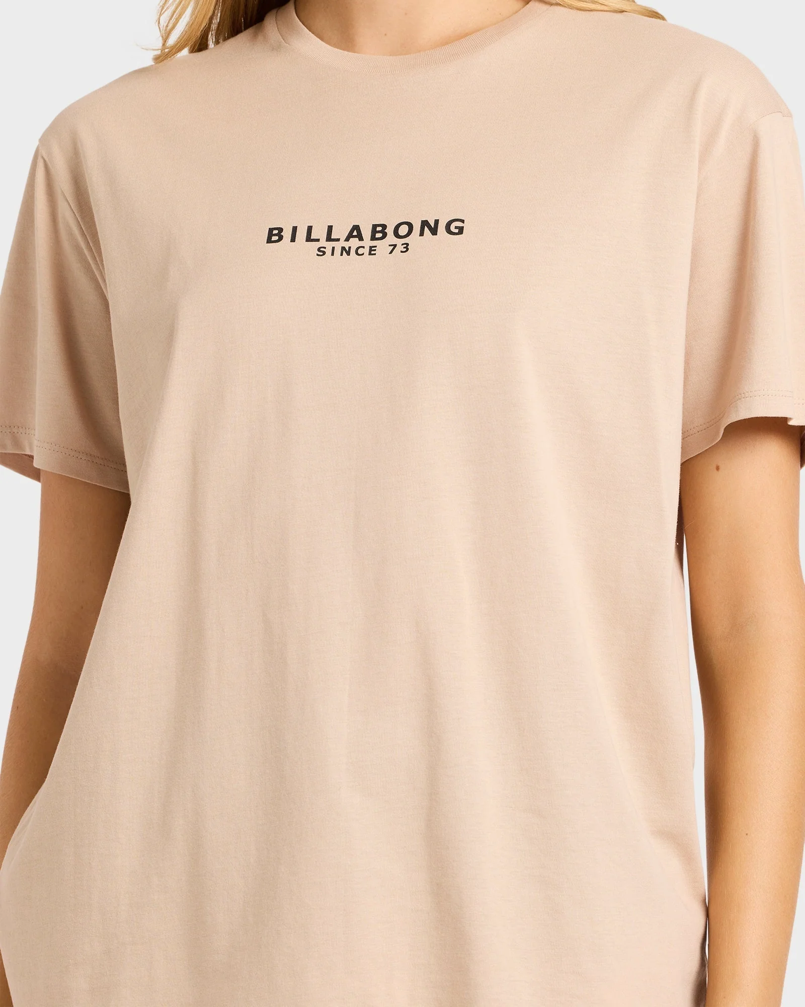 Womens Emerald Island T-Shirt - Image 4