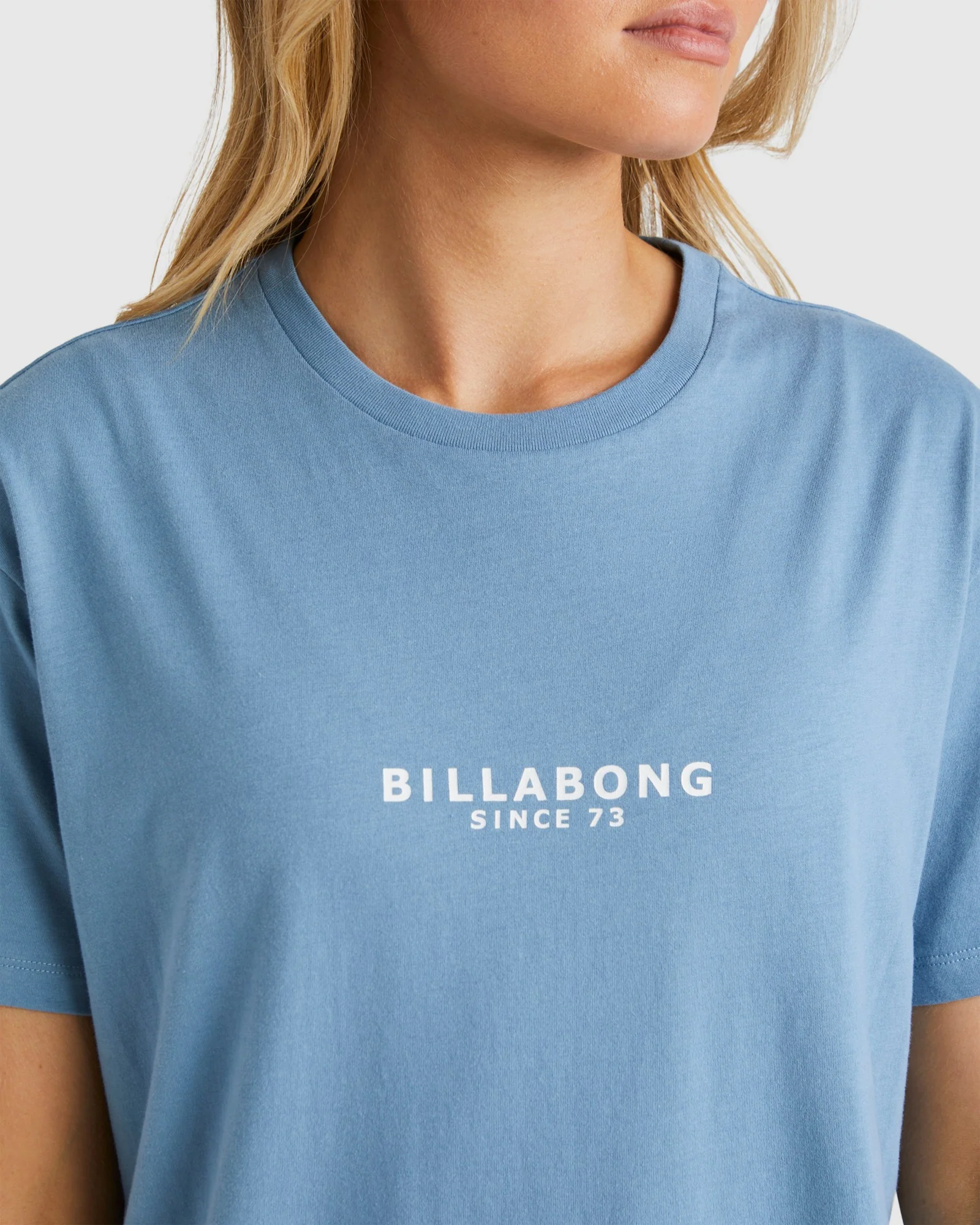 Womens Emerald Island T-Shirt - Image 4