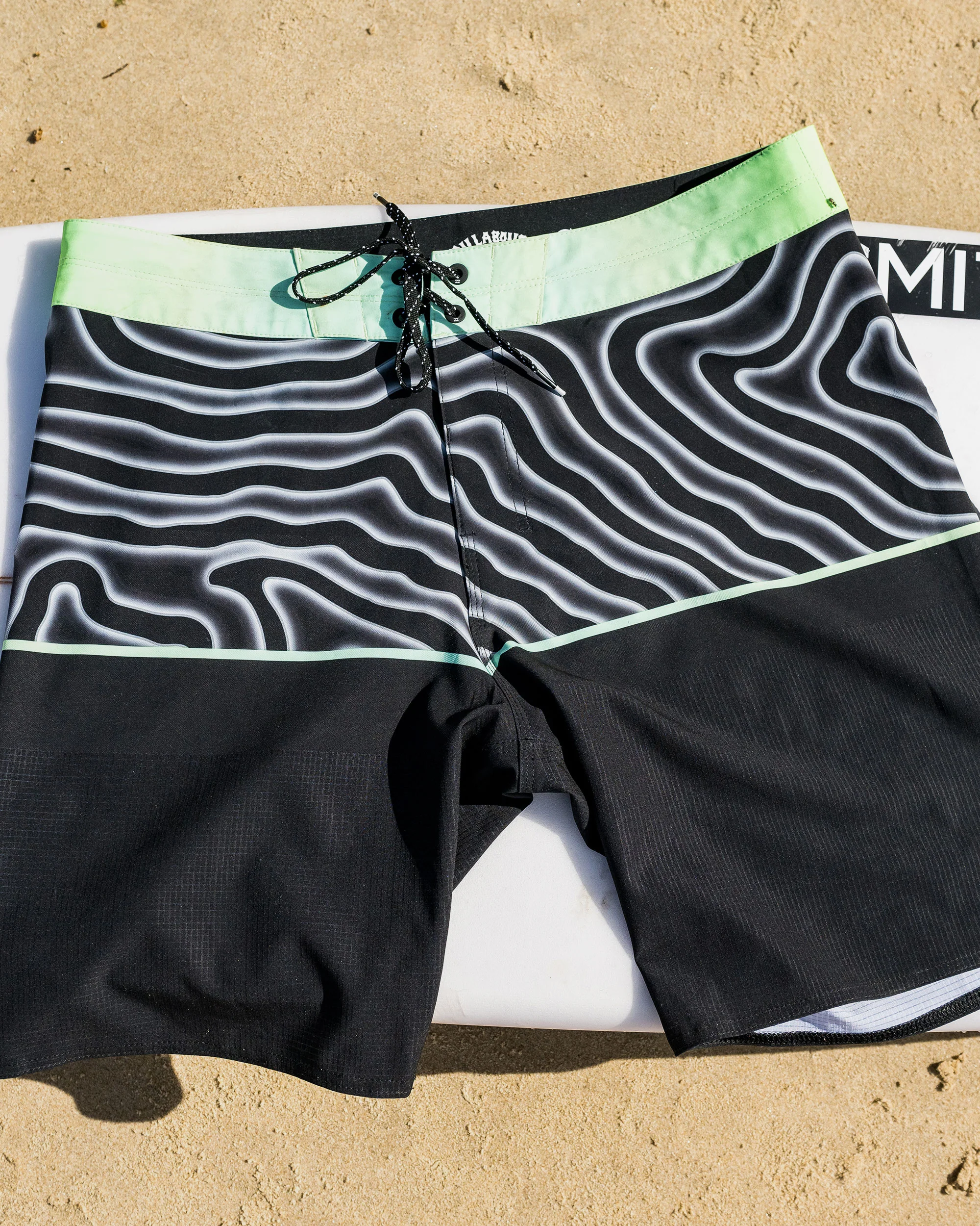 Mens Fifty50 Airlite Boardshorts - Image 3