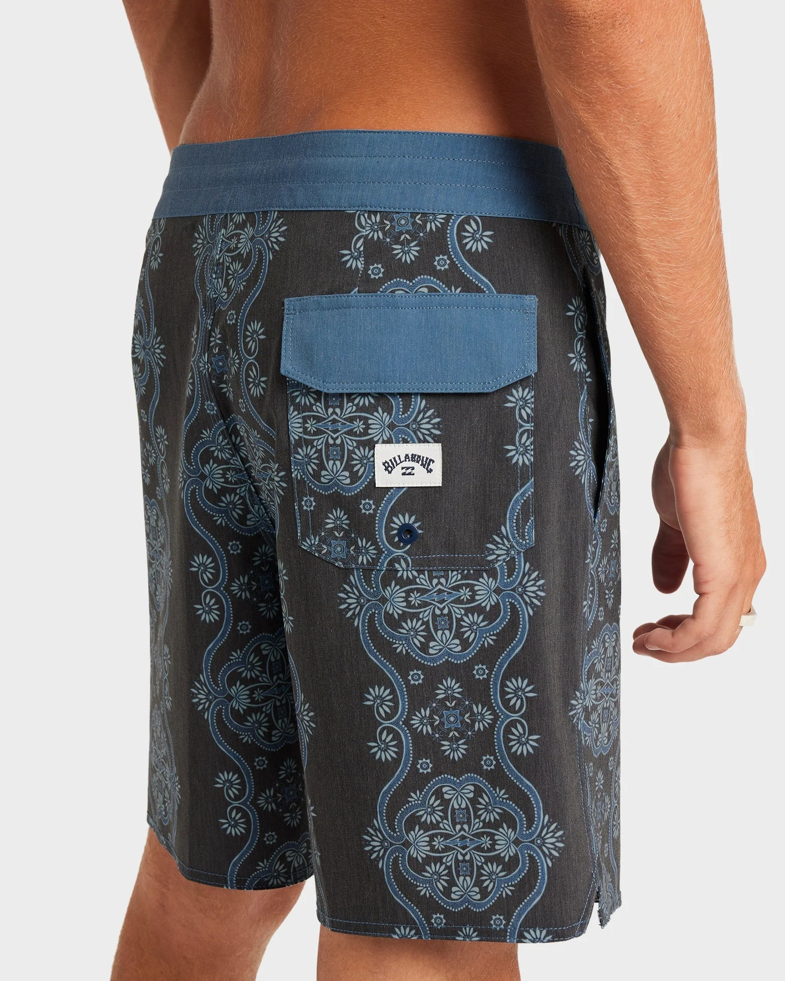 Mens Good Times Lo Tides 17.5" Boardshorts - Image 4