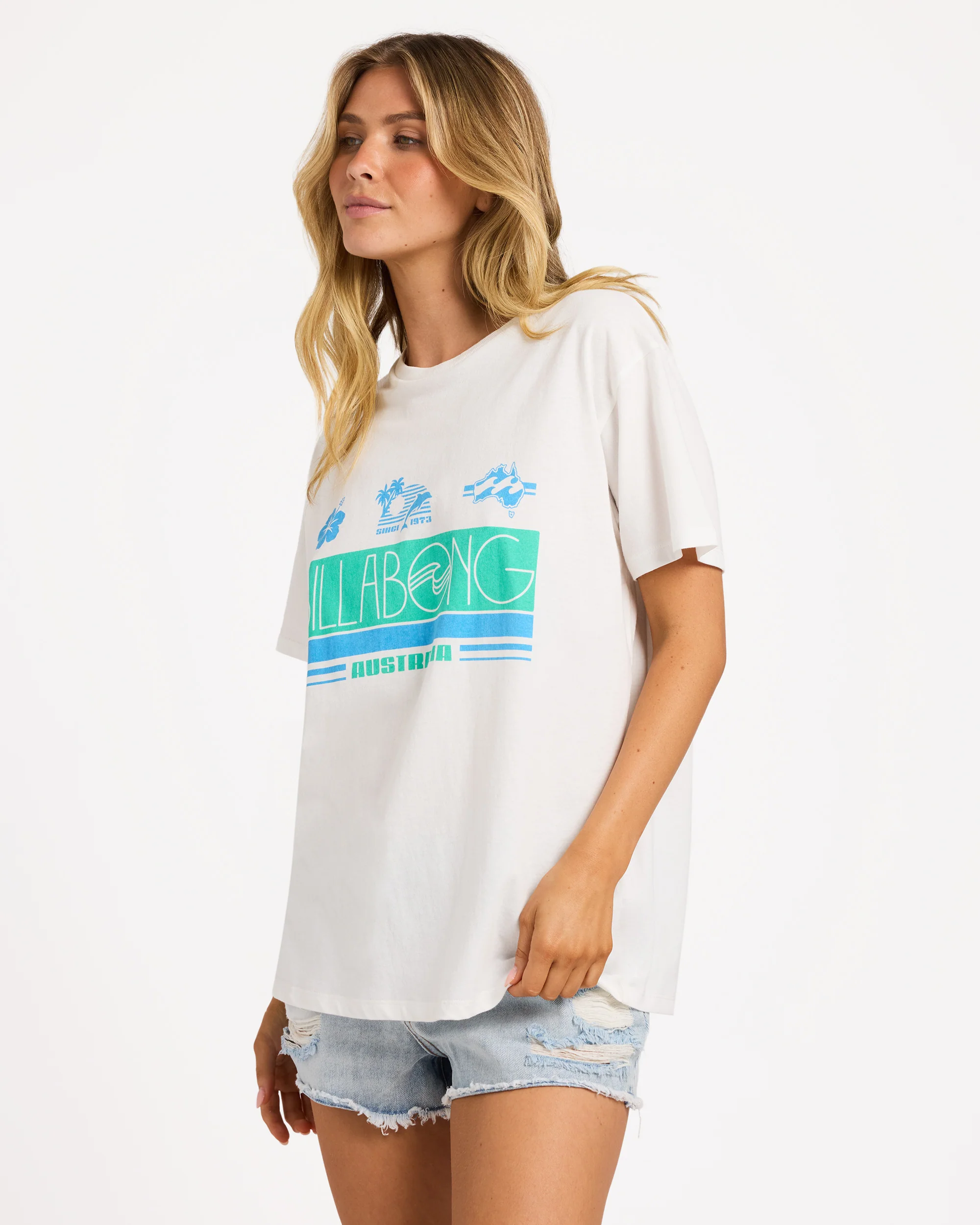Womens Hotel Billabong T-Shirt - Image 3