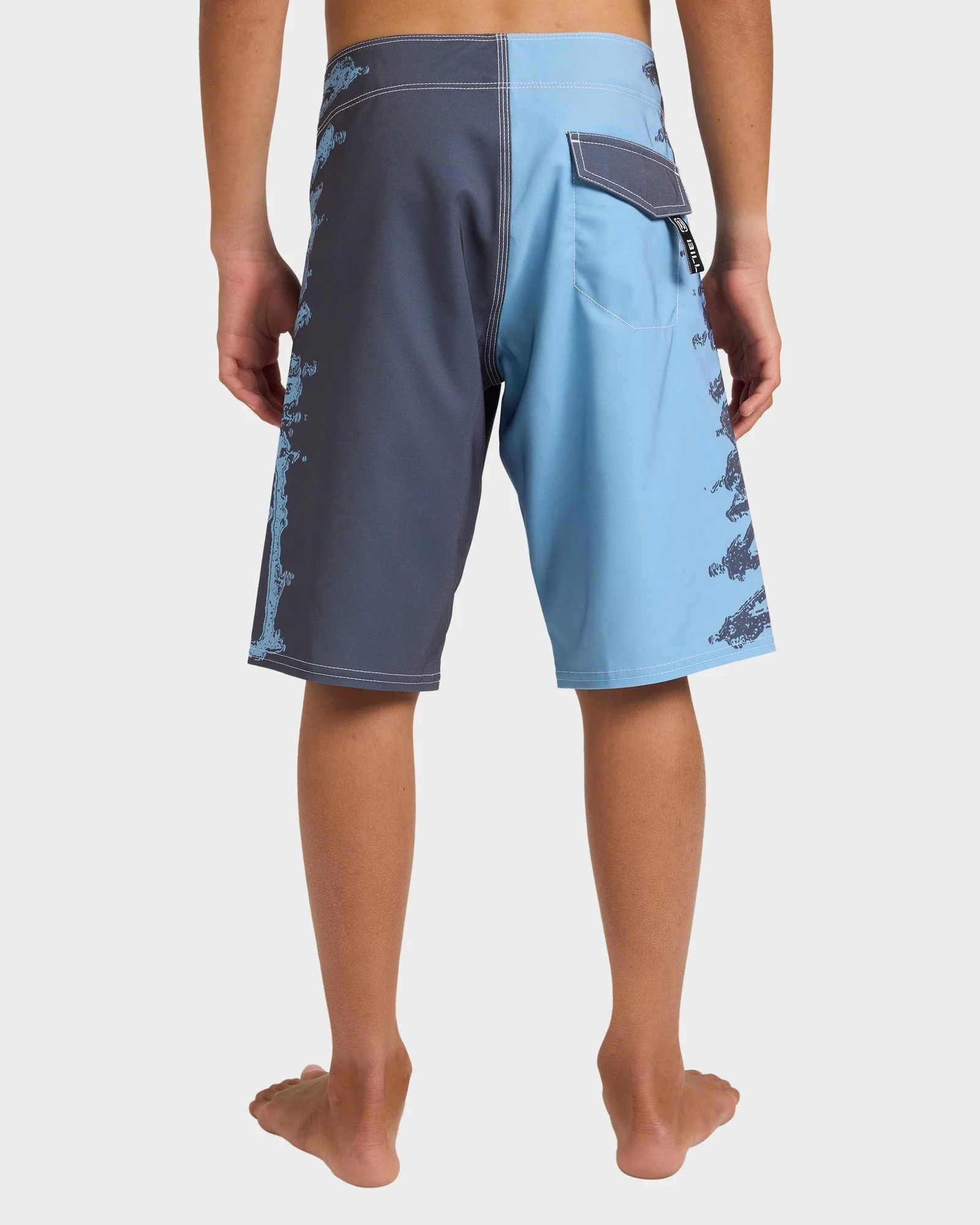 Boys 8-16 Inverted Pro 22" Boardshorts - Image 2