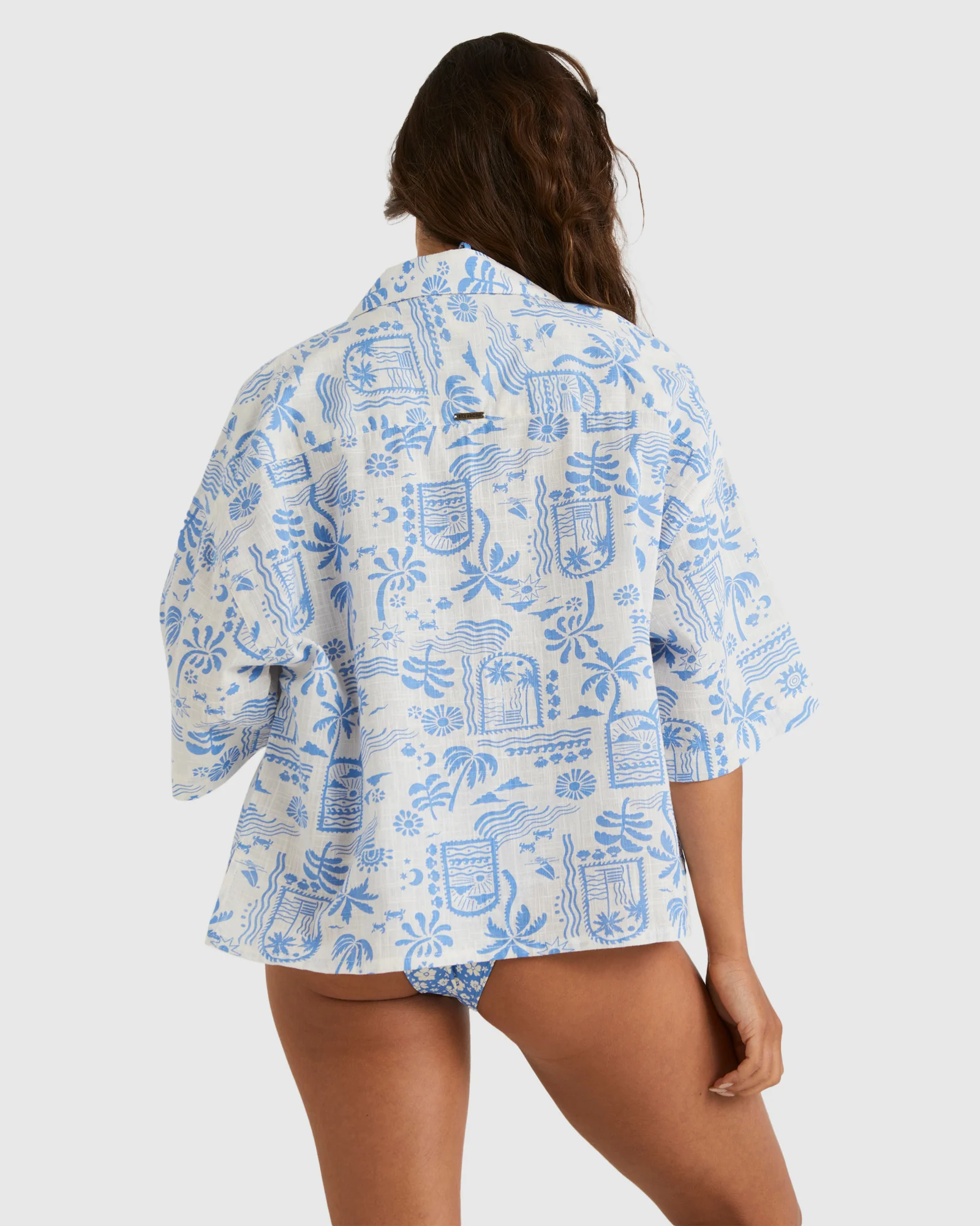 Womens Island Sun Shirt - Image 3