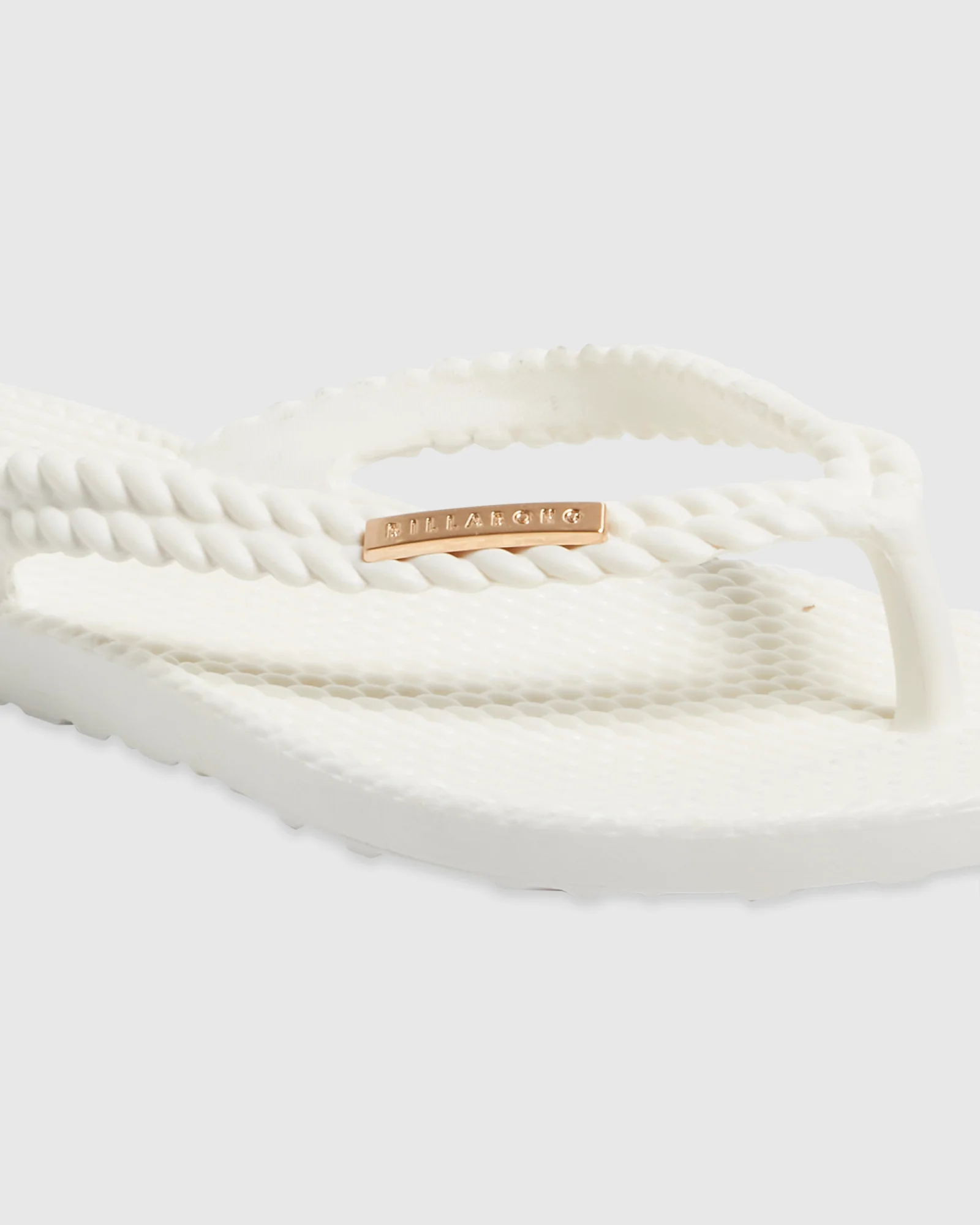 Womens Kick Back Solid Thongs - Image 5