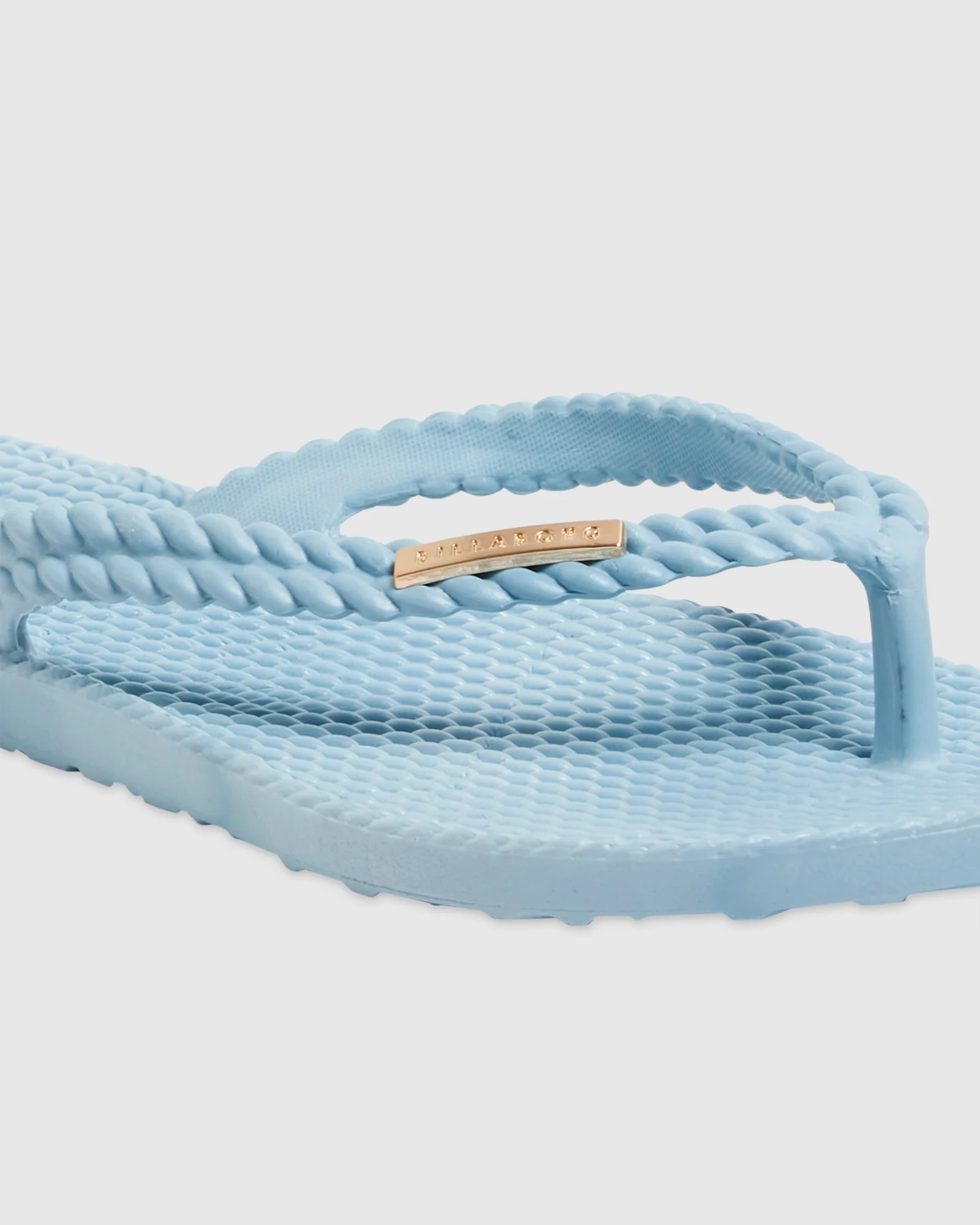 Womens Kick Back Solid Thongs - Image 5